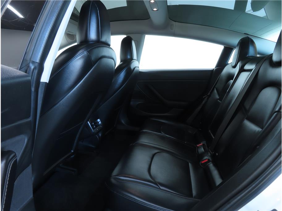2018 Tesla Model 3 Long Range photo 8