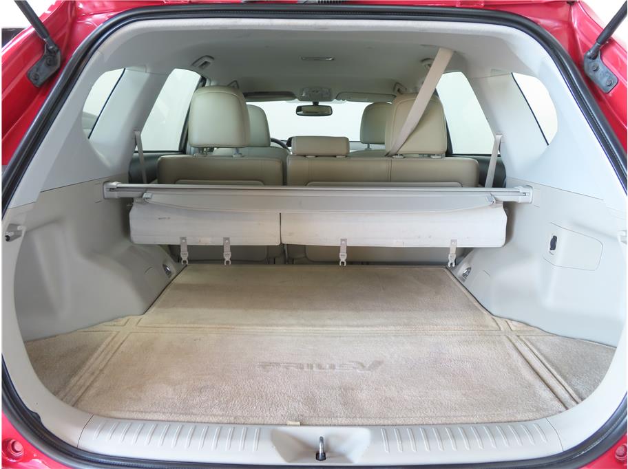 2012 Toyota Prius V Five photo 7