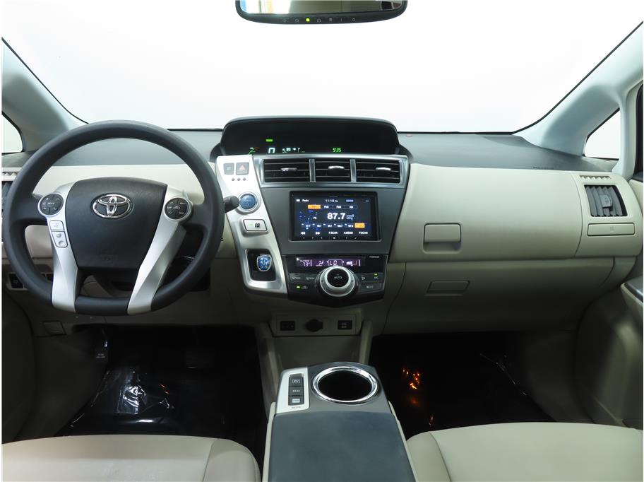 2012 Toyota Prius V Five photo 11