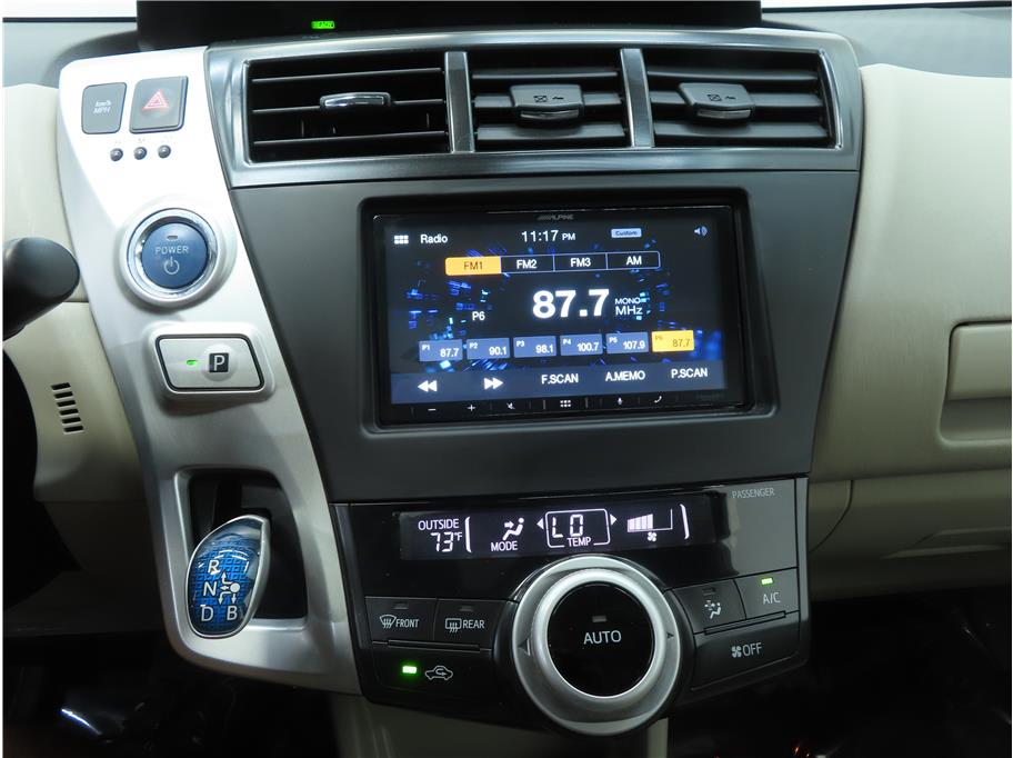 2012 Toyota Prius V Five photo 16