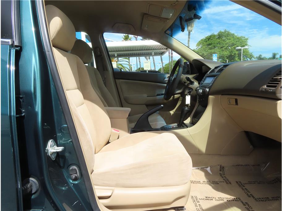 2003 Honda Accord LX photo 16