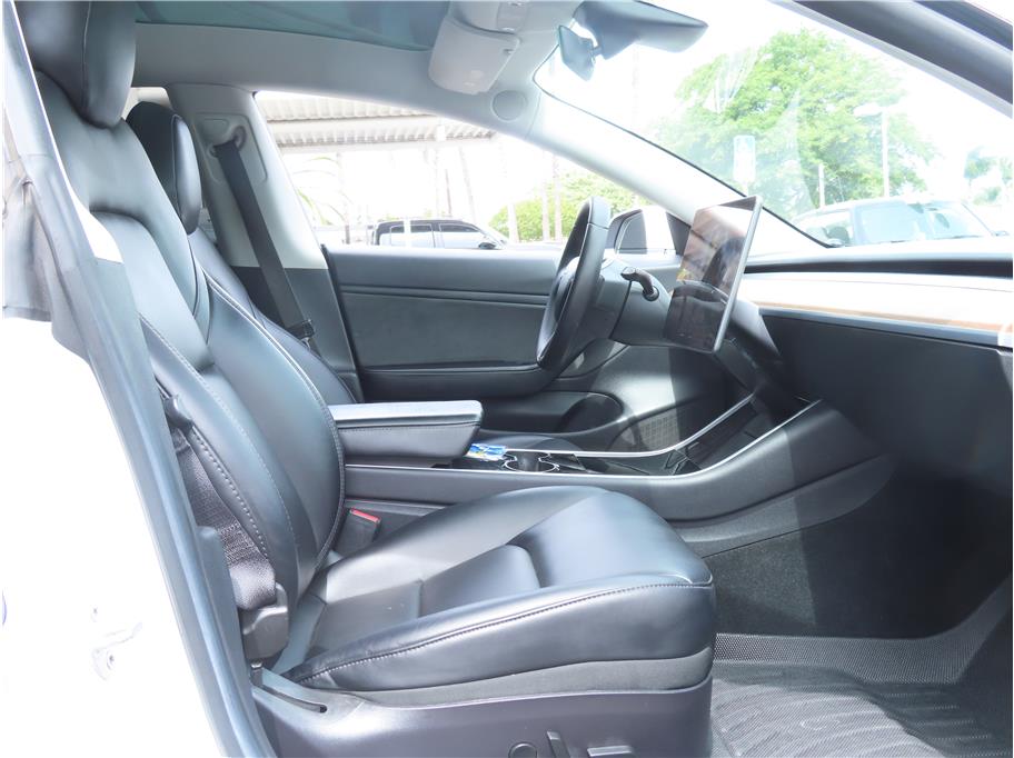 2019 Tesla Model 3 Long Range photo 10