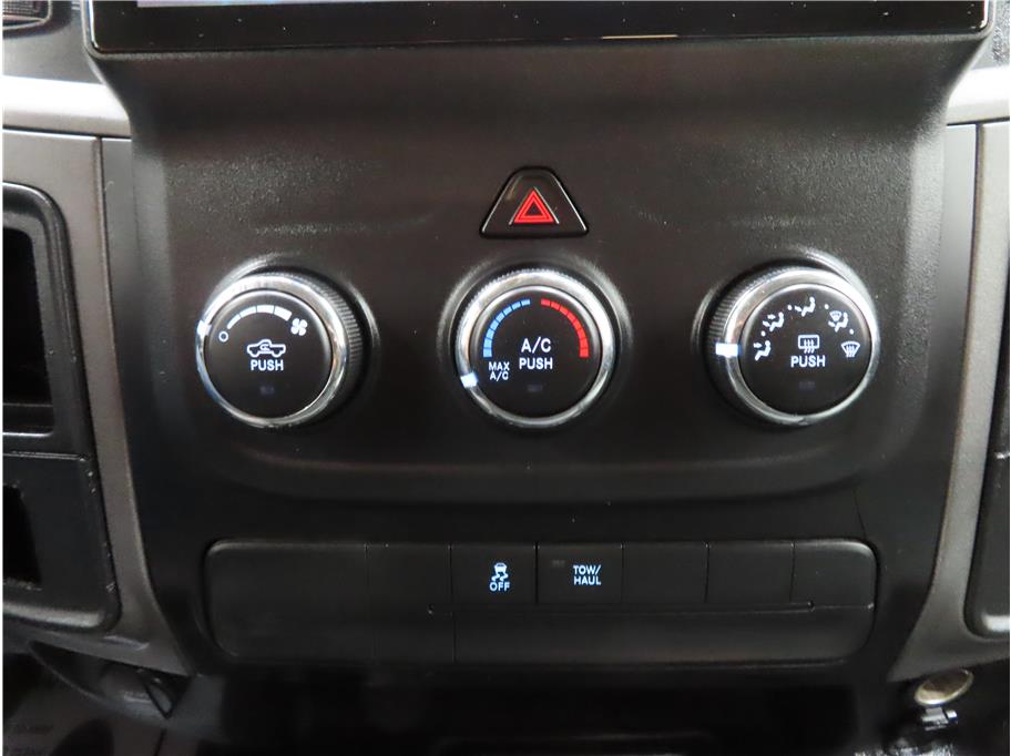 2016 Ram 2500 Tradesman photo 16