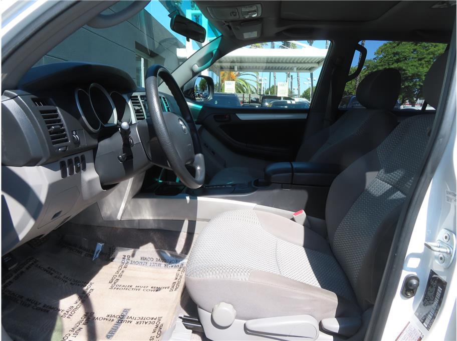 2006 Toyota 4Runner SR5 photo 9