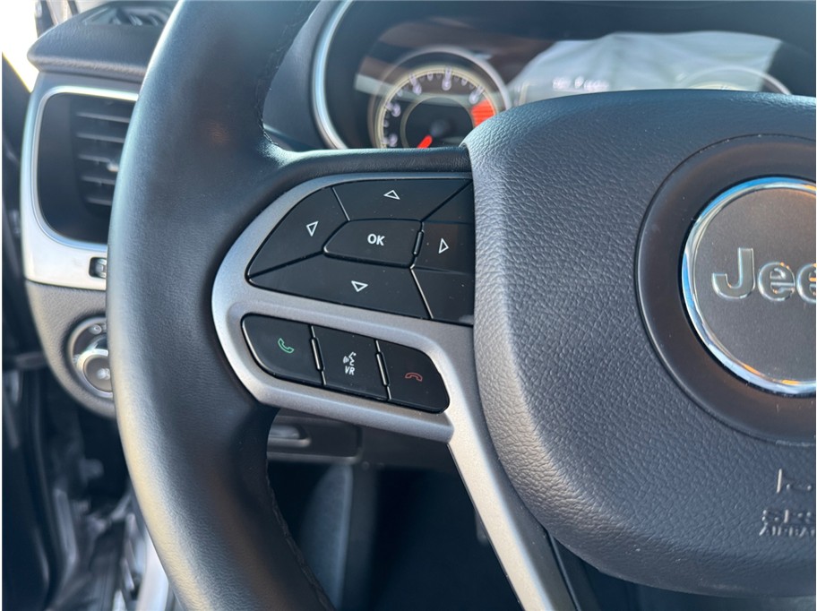2019 Jeep Cherokee Latitude photo 12