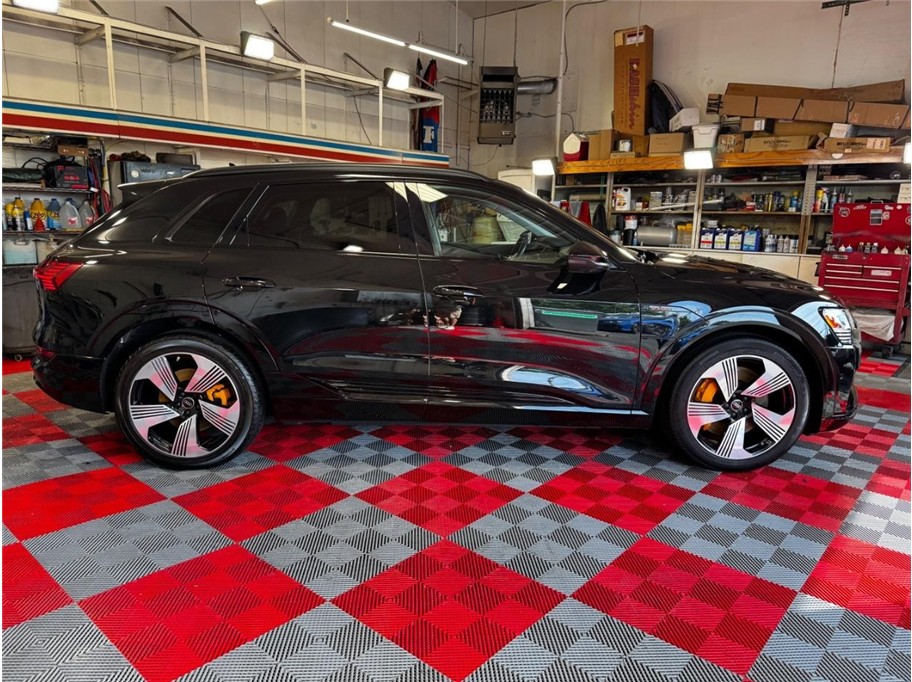 2019 Jeep Cherokee Latitude photo 16