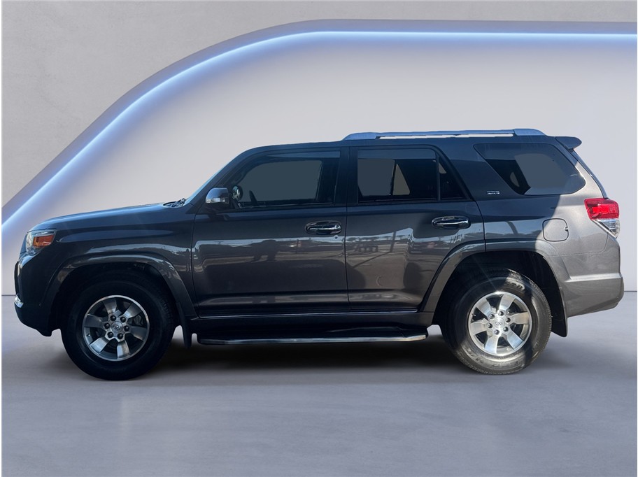 2013 Toyota 4Runner SR5 photo 3