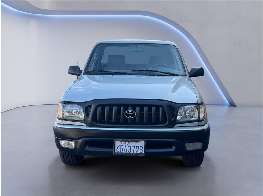 2001 Toyota Tacoma photo 2