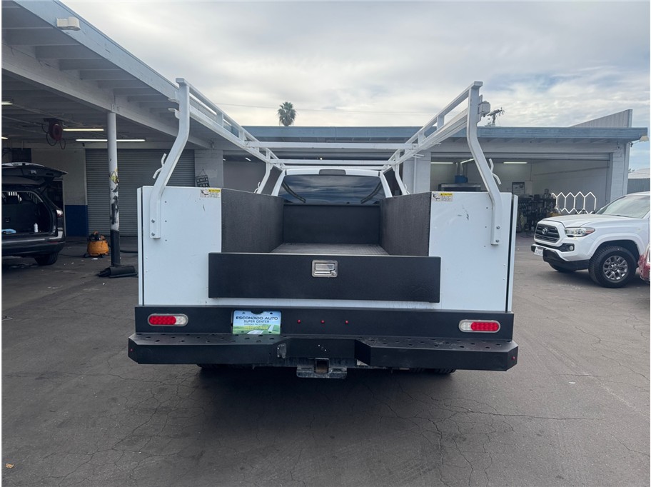 2021 Ram 5500 Tradesman photo 2