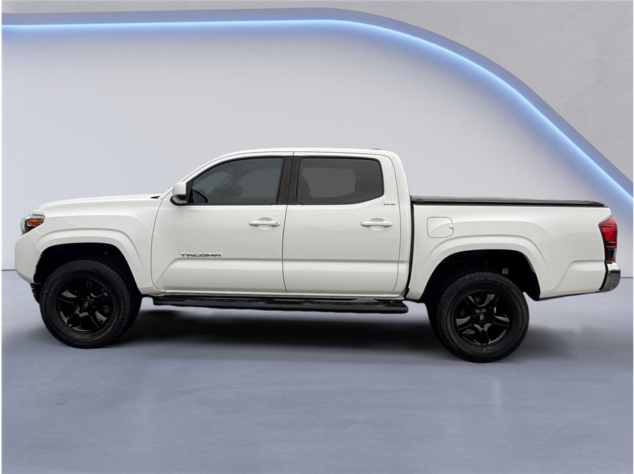 2021 Toyota Tacoma SR5 photo 3
