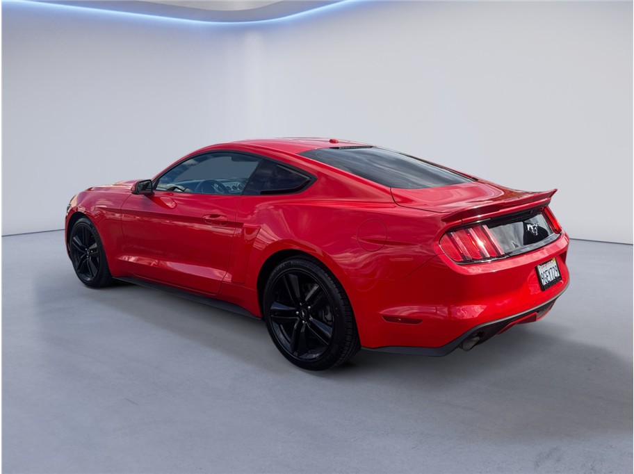 2015 Ford Mustang EcoBoost Premium photo 4
