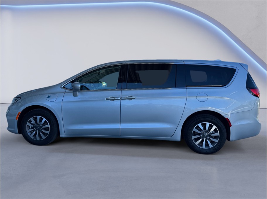 2022 Chrysler Pacifica Hybrid Touring L - Photo 3