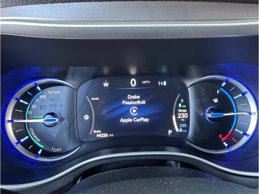 2022 Chrysler Pacifica Hybrid Touring L - Photo 16