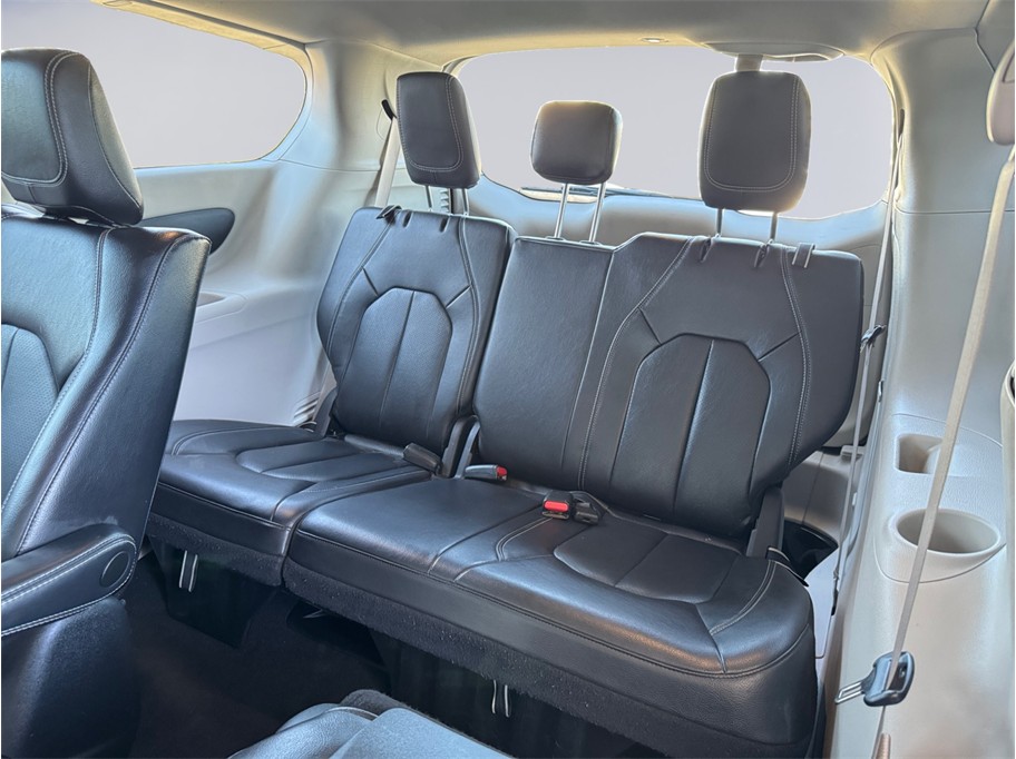 2022 Chrysler Pacifica Hybrid Touring L - Photo 21