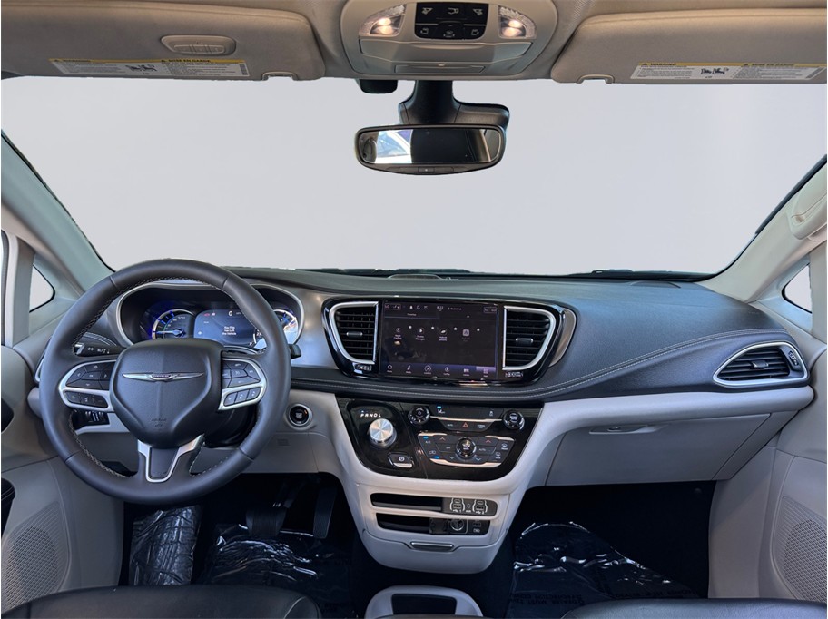 2022 Chrysler Pacifica Hybrid Touring L - Photo 24