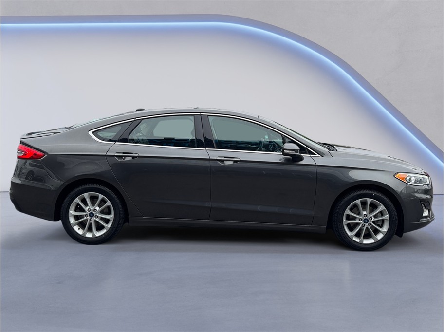 2019 Ford Fusion Energi Titanium - Photo 7