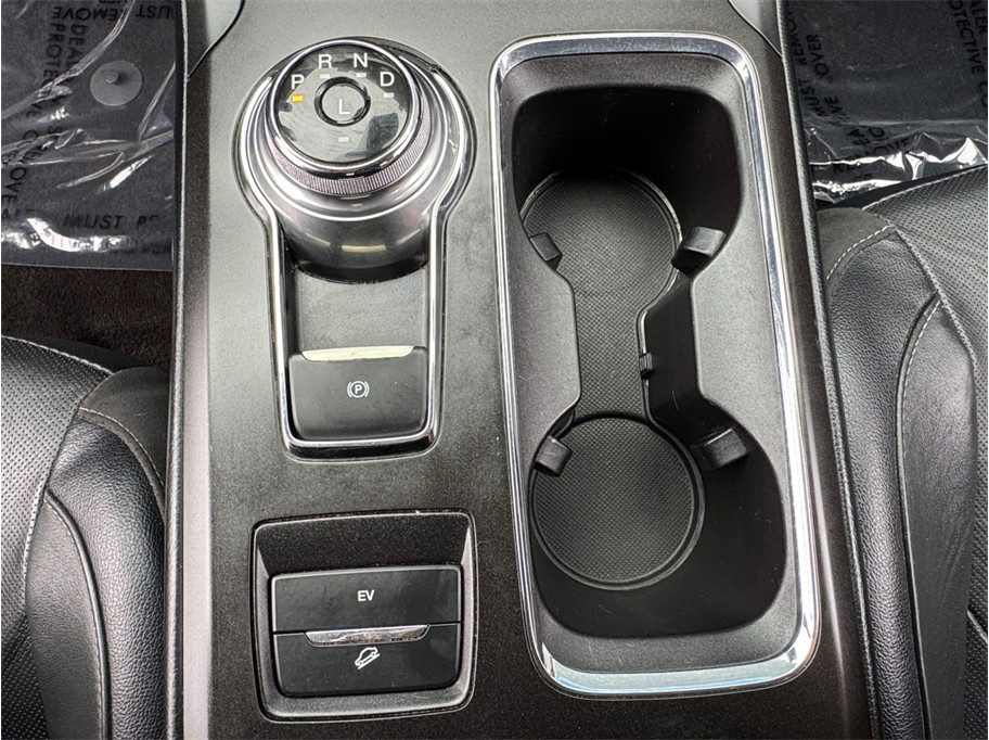 2019 Ford Fusion Energi Titanium - Photo 12