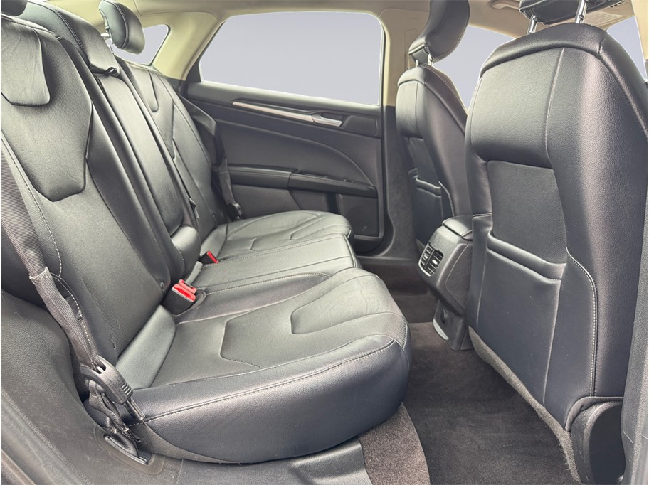2019 Ford Fusion Energi Titanium - Photo 24