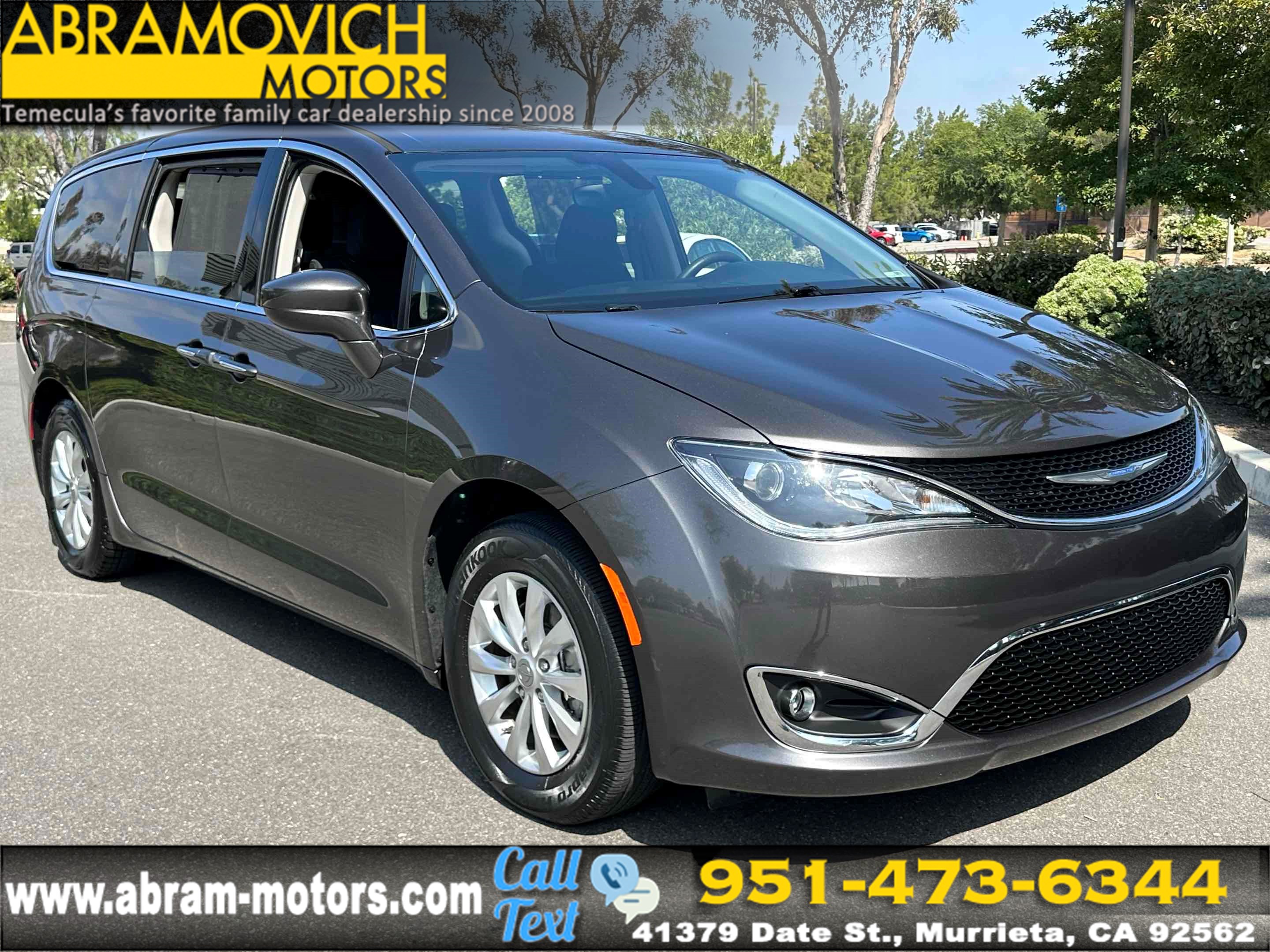 2018 Chrysler Pacifica Touring Plus - 8 PASSENGER SEATING