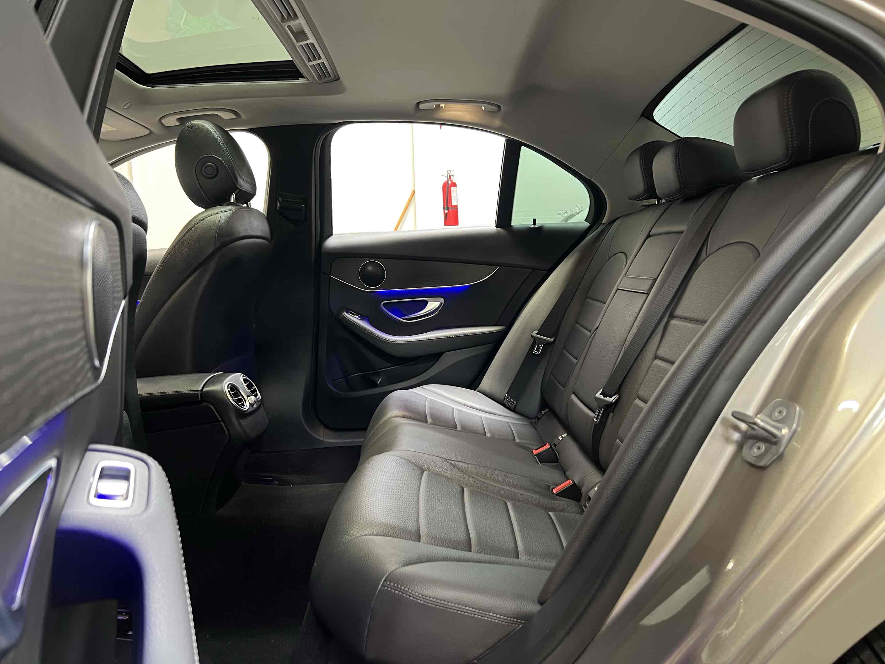 Sold 2019 Mercedes-Benz C 300 Sedan - PREMIUM PACKAGE - KEYLESS GO