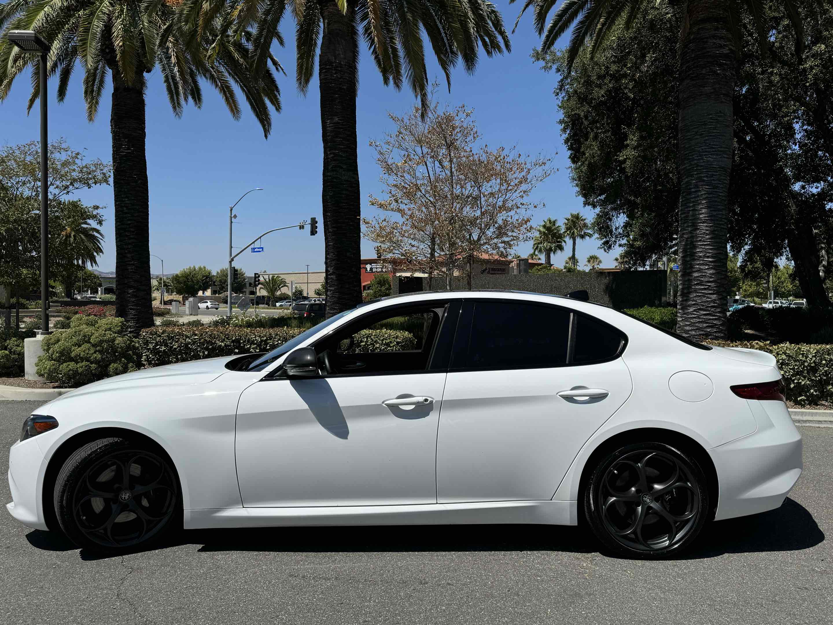 Sold 2020 Alfa Romeo Giulia Ti Sport - RADIO: AM/FM/HD 8.8'' W