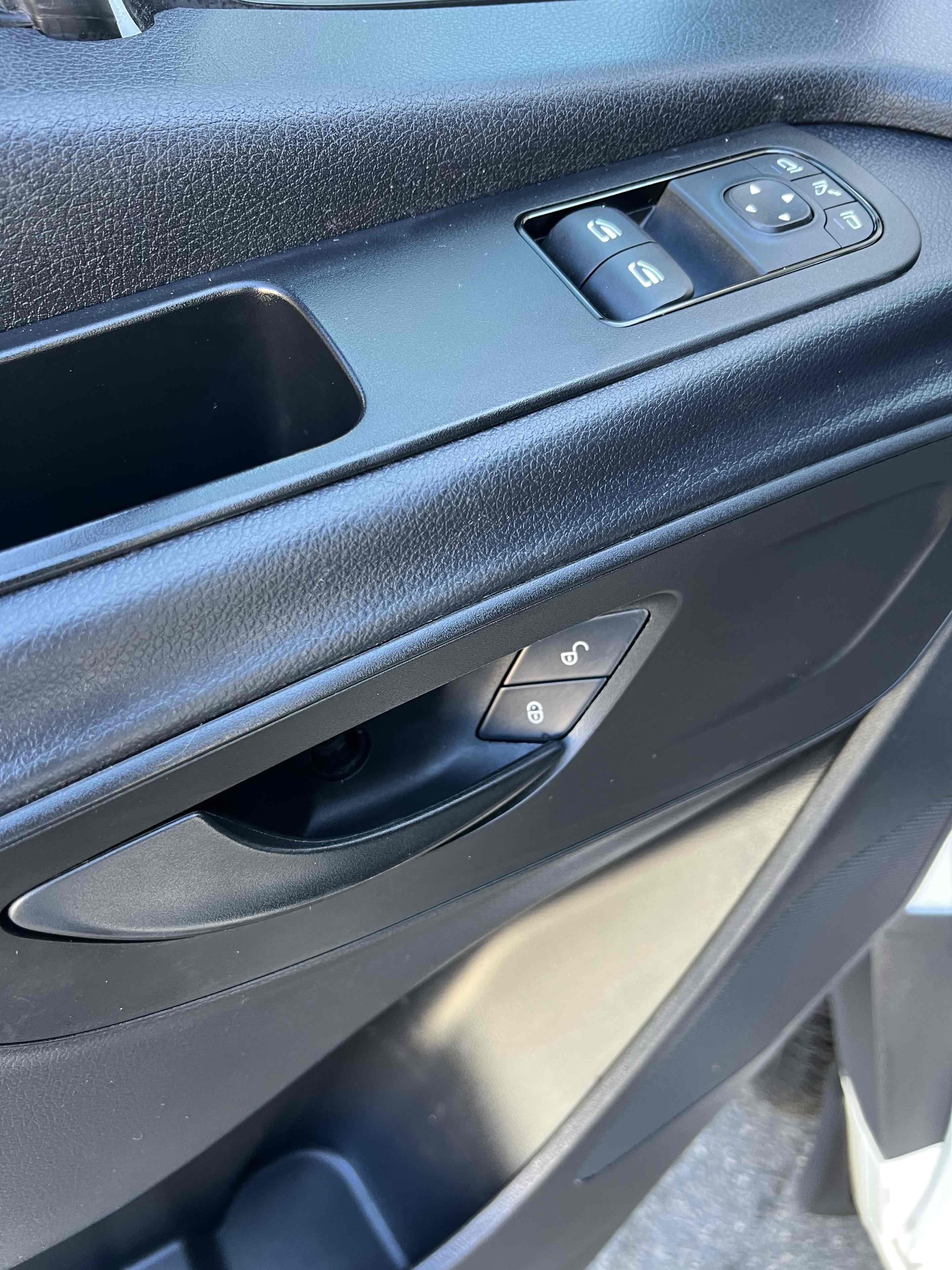 2022 Mercedes Benz Sprinter 1500 Standard Roof photo 48