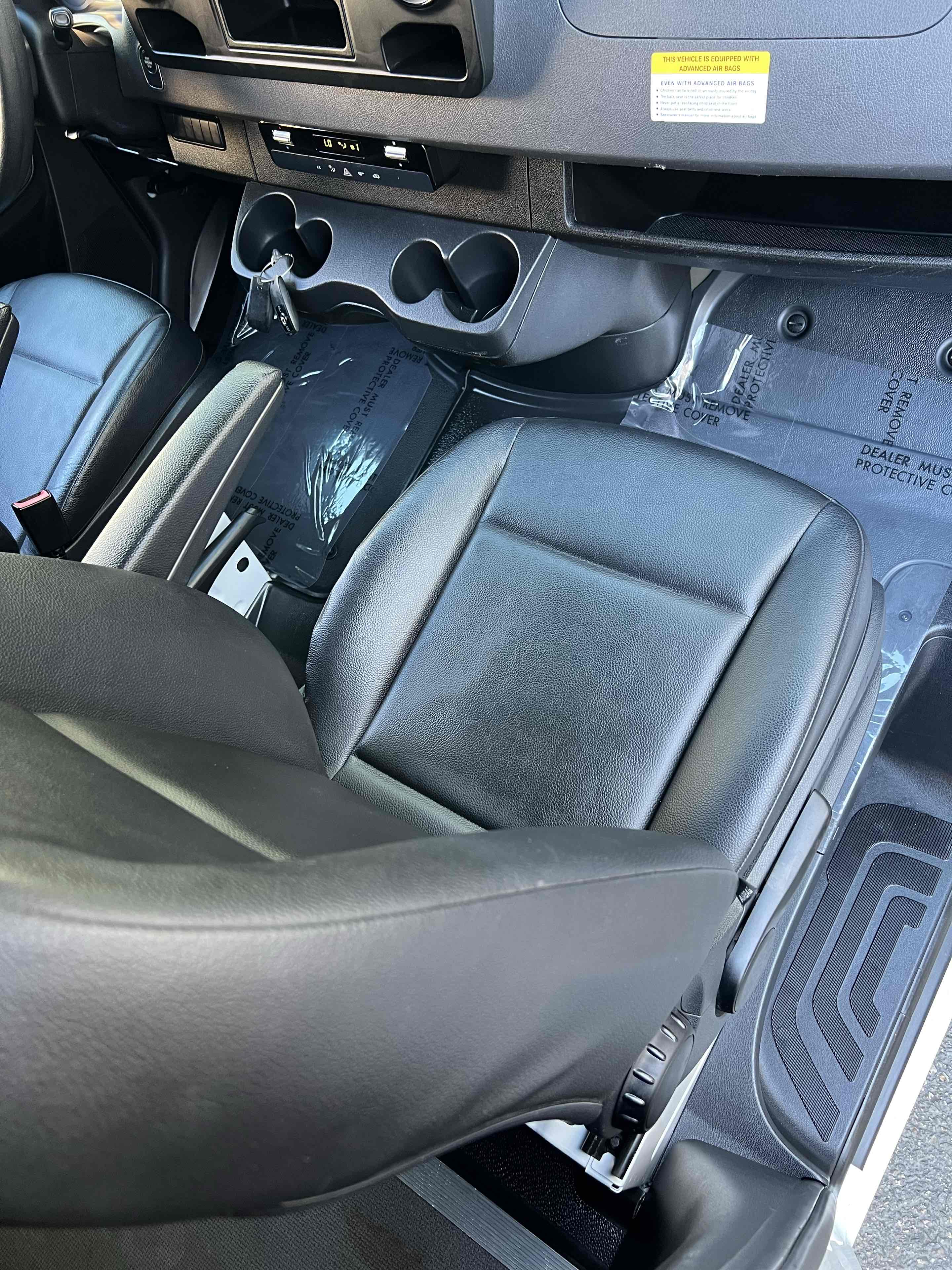 2022 Mercedes Benz Sprinter 1500 Standard Roof photo 30