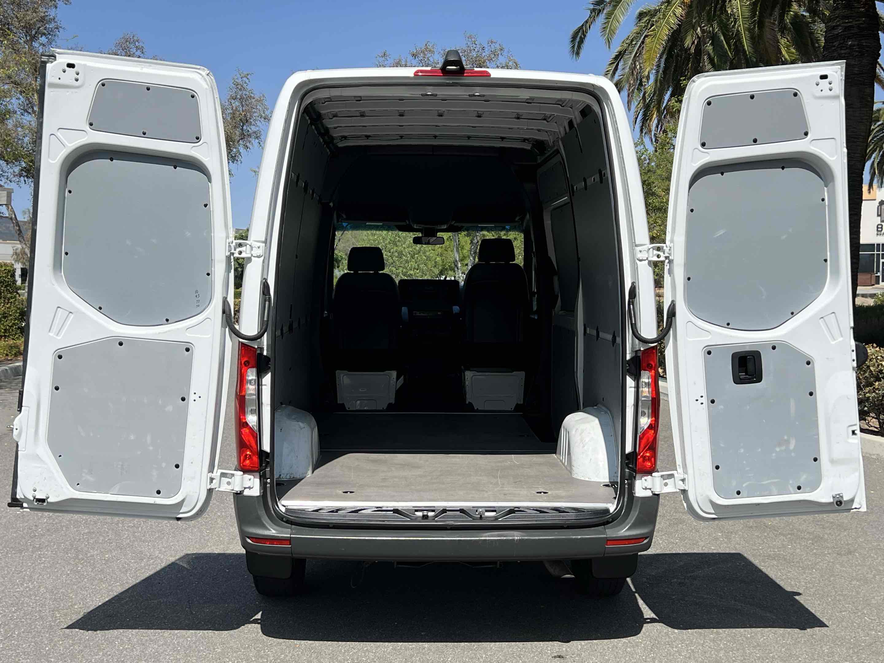 2022 Mercedes Benz Sprinter 1500 Standard Roof photo 51