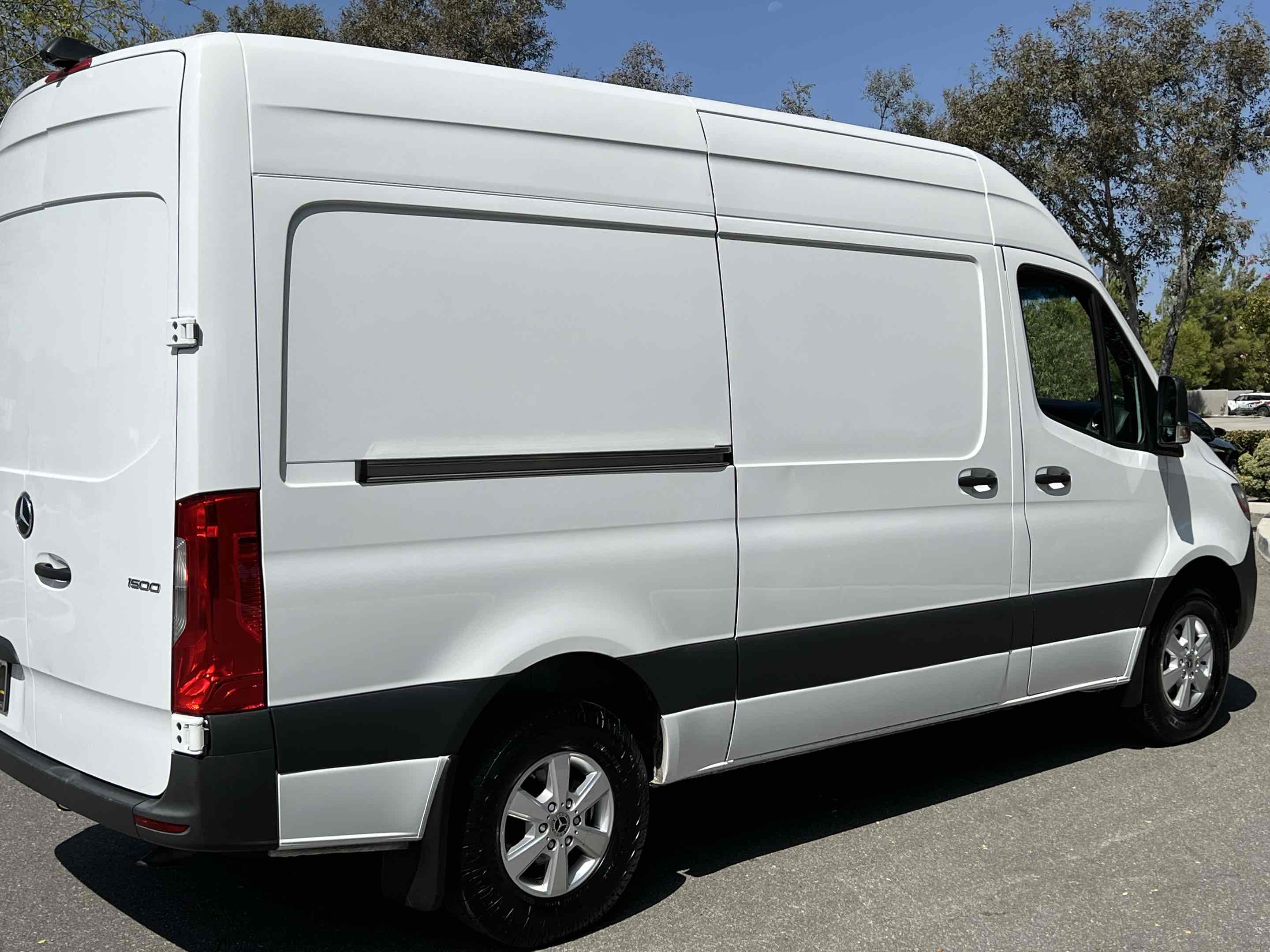 2022 Mercedes Benz Sprinter 1500 Standard Roof photo 36