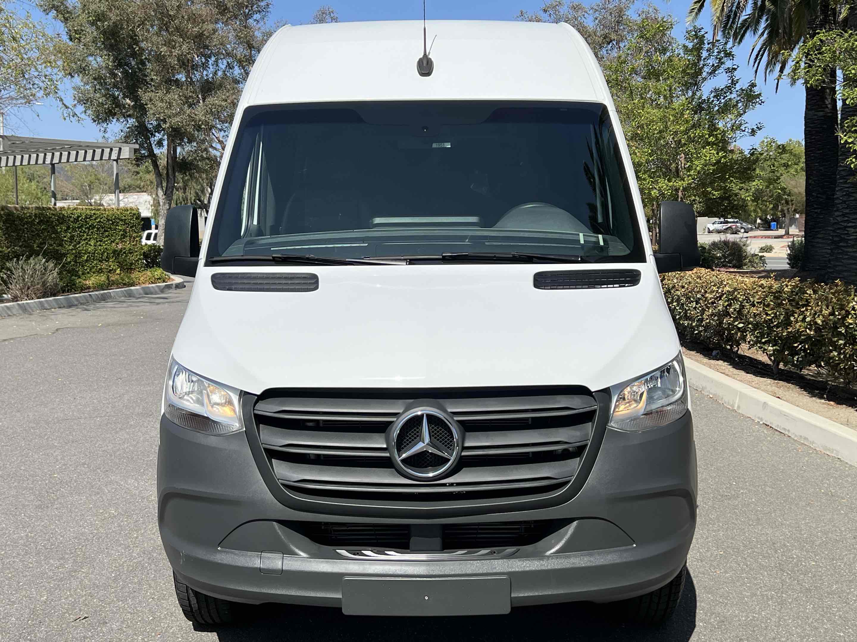 2022 Mercedes Benz Sprinter 1500 Standard Roof photo 13
