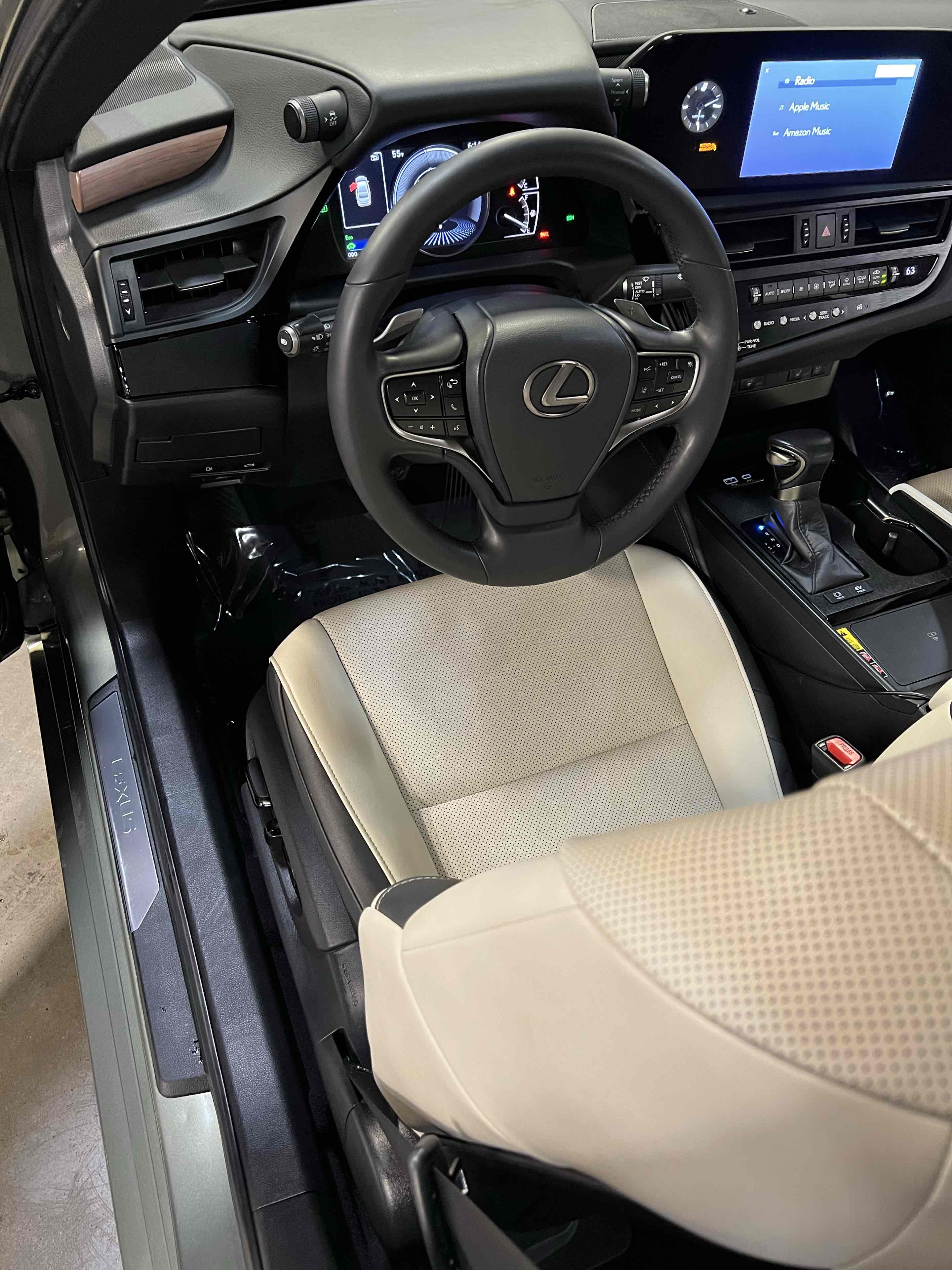 Sold 2023 Lexus ES 300h - NAVIGATION - PREMIUM PACKAGE in Murrieta