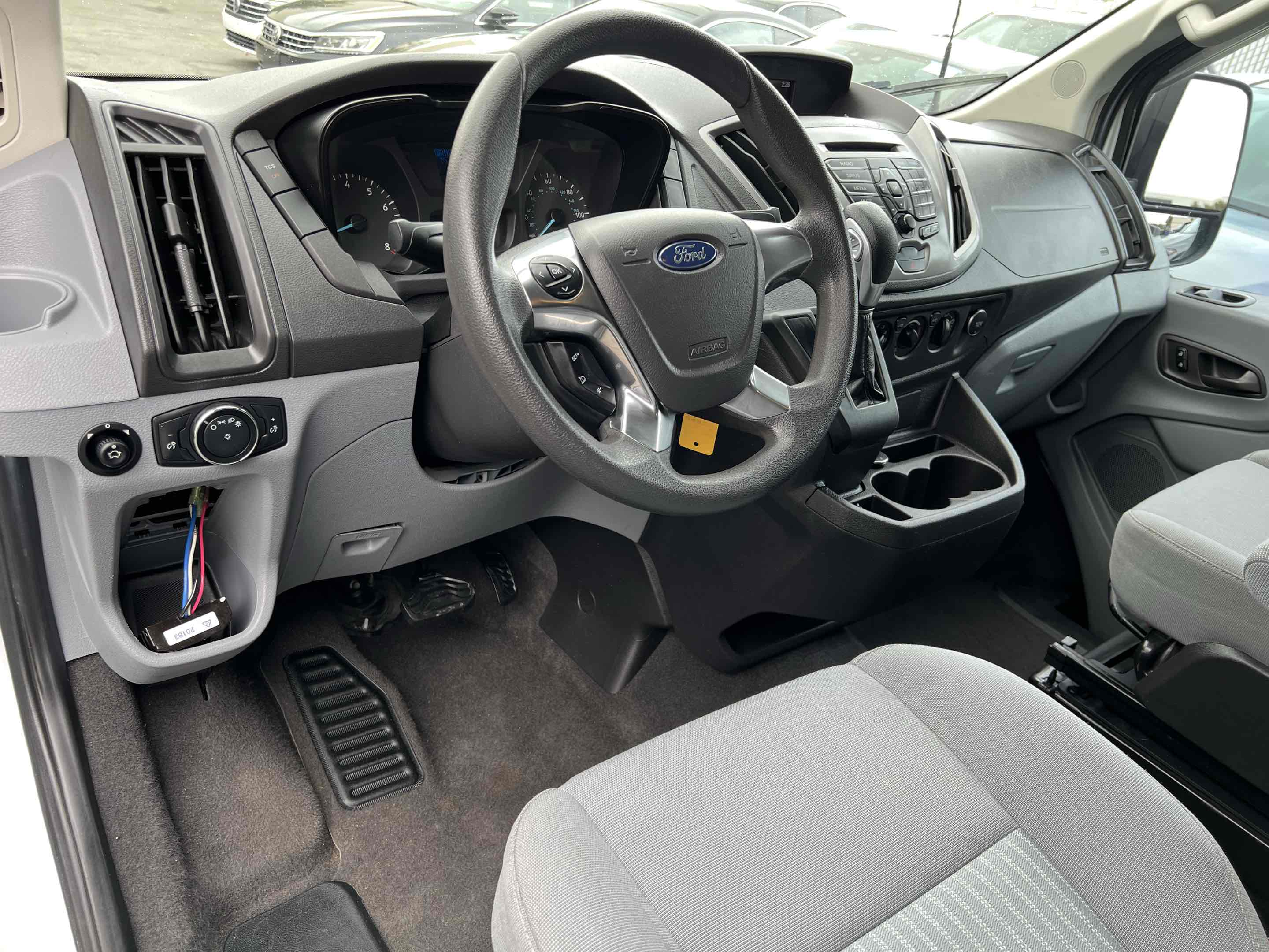 2016 Ford Transit XL photo 3
