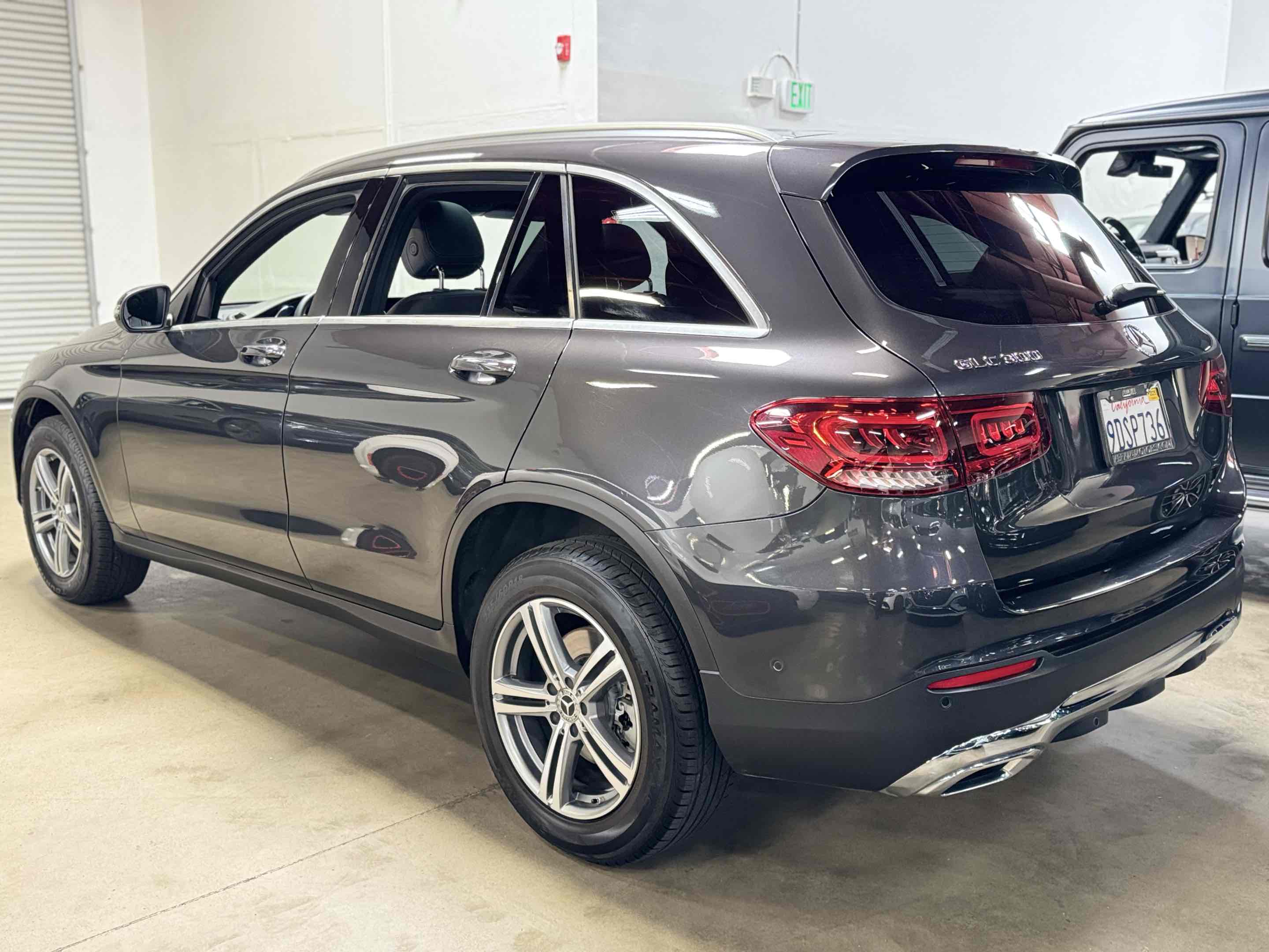 2022 Mercedes Benz GLC 300 photo 4