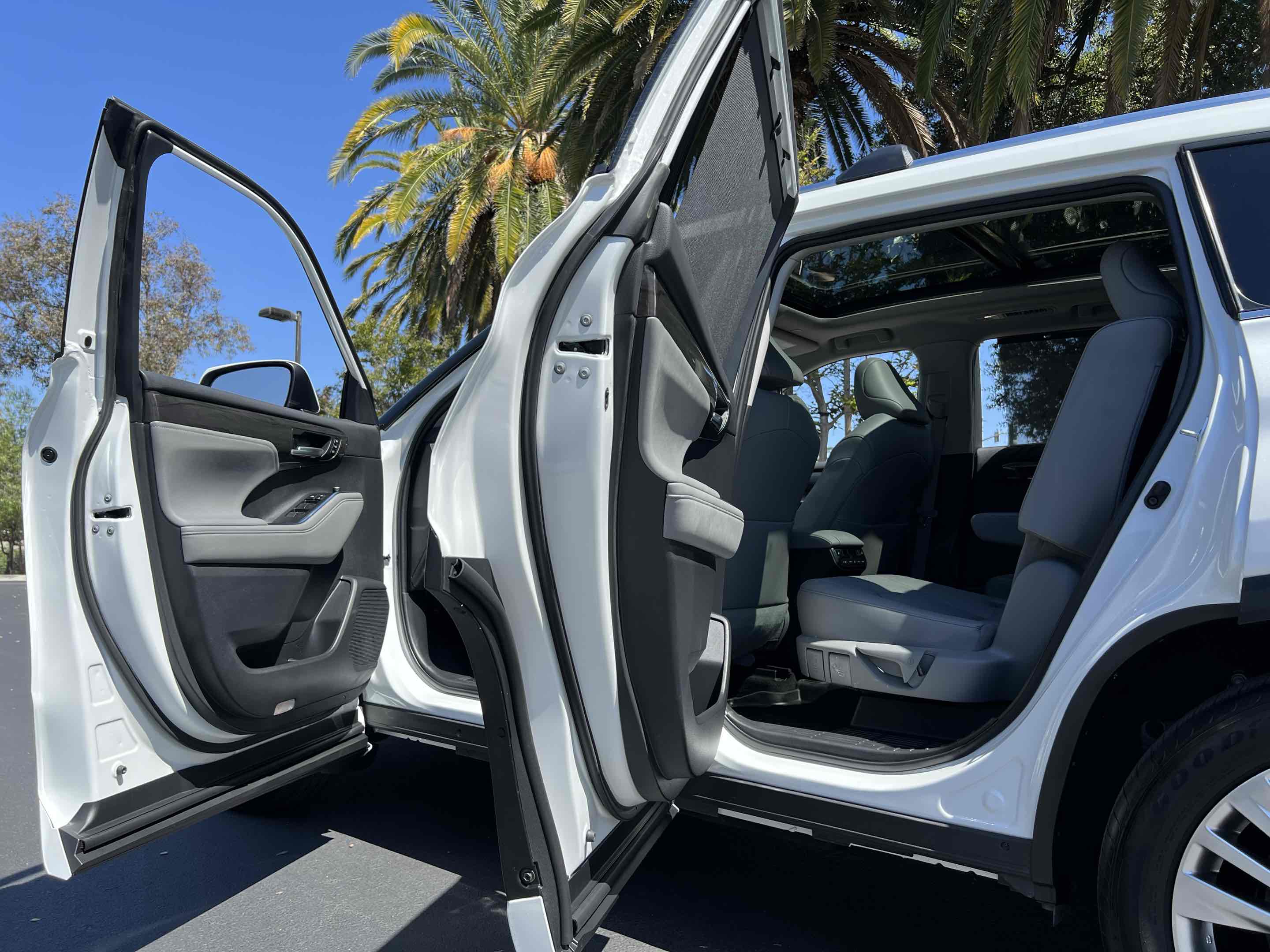 2023 Toyota Highlander Platinum - Photo 31