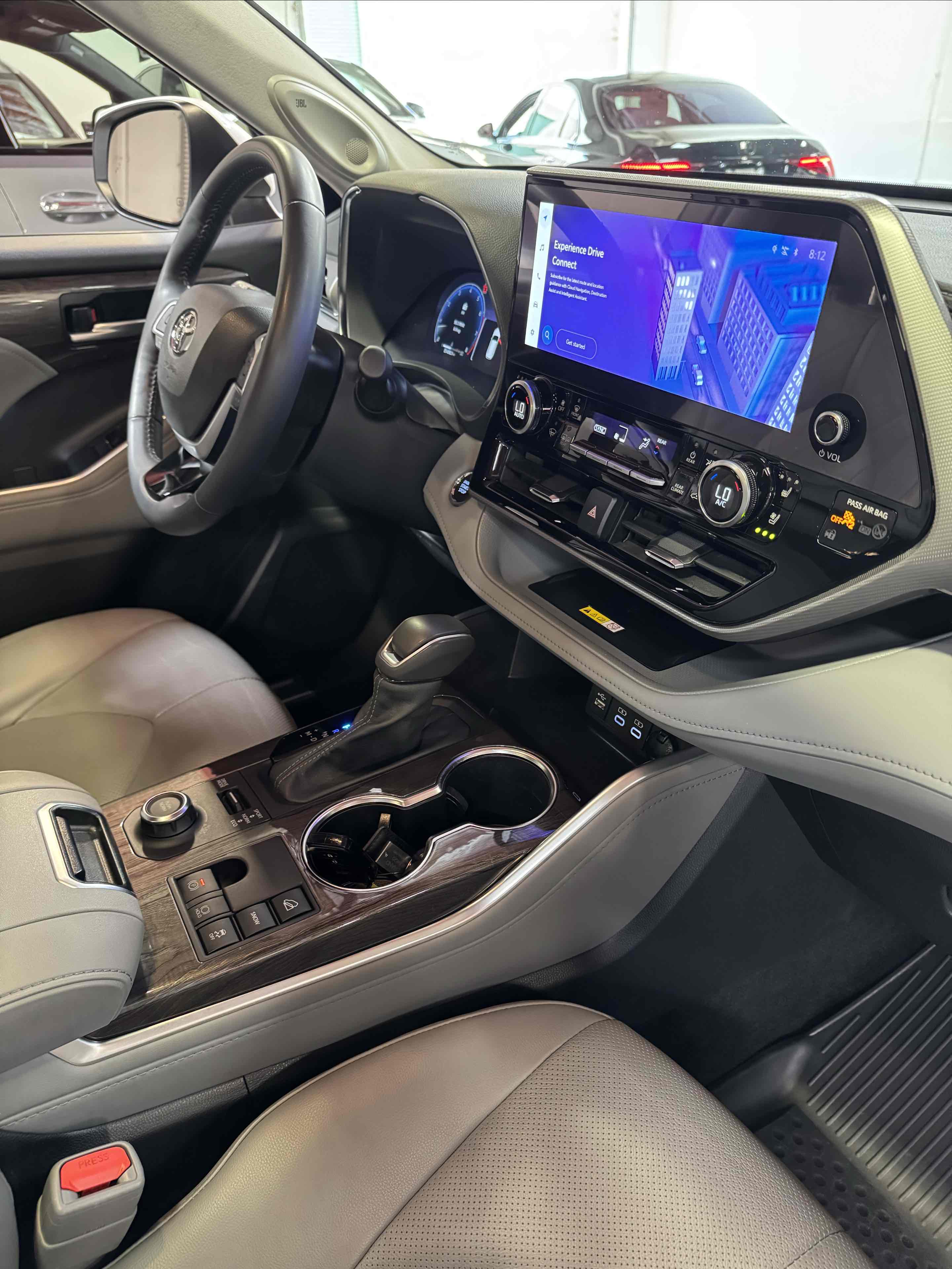 2023 Toyota Highlander Platinum - Photo 39