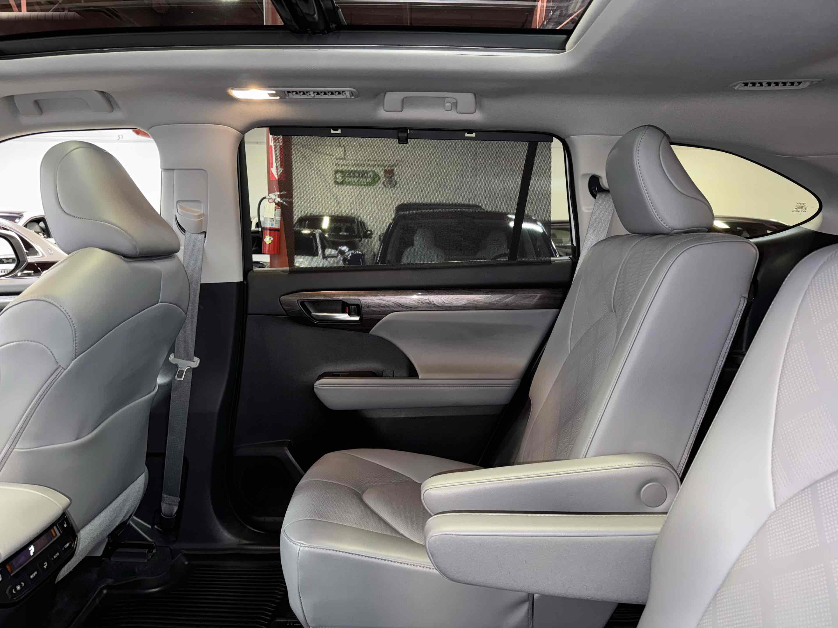 2023 Toyota Highlander Platinum - Photo 36