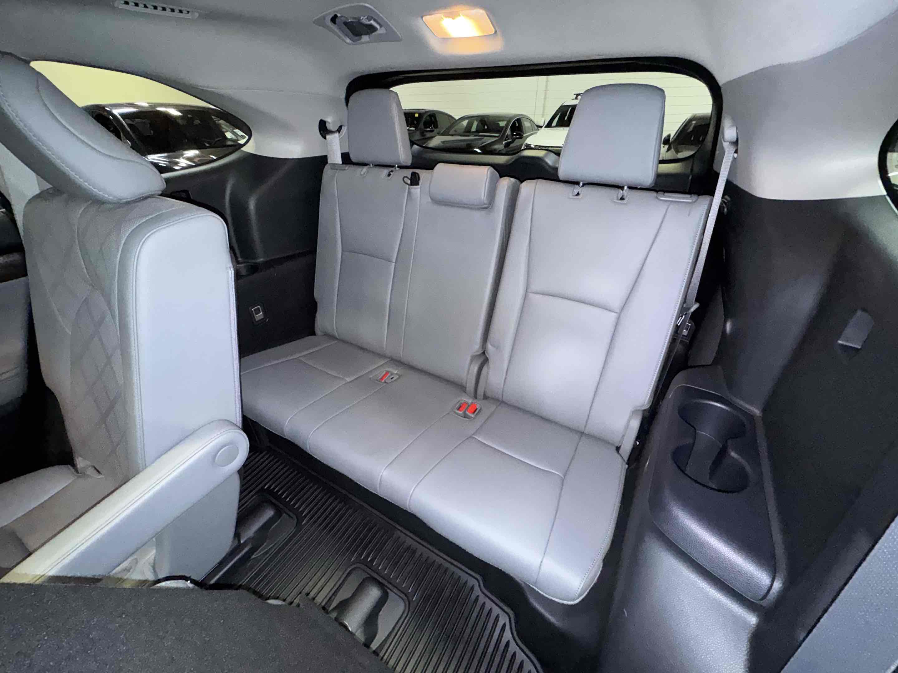 2023 Toyota Highlander Platinum - Photo 8