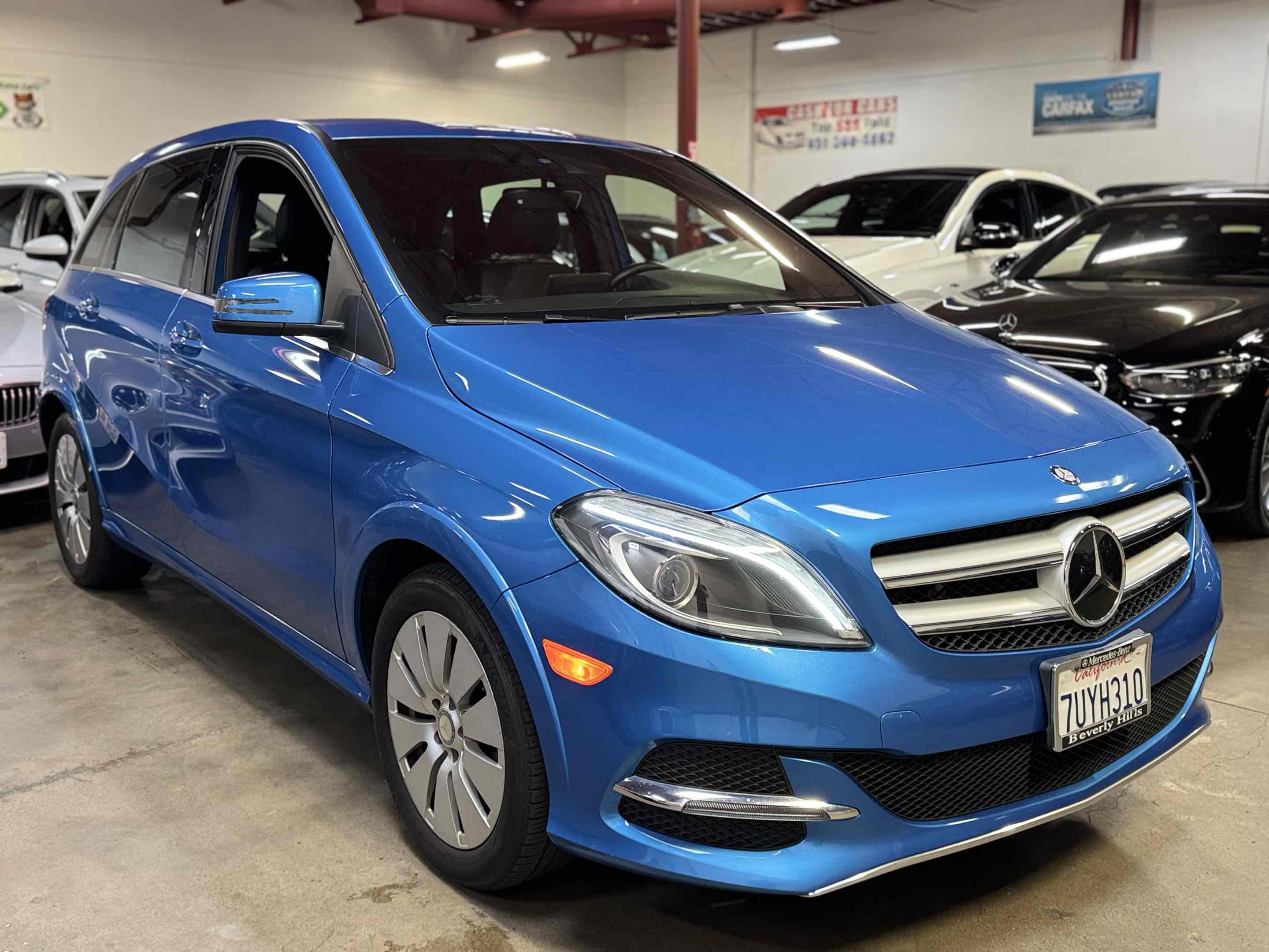 2016 Mercedes Benz B photo 3