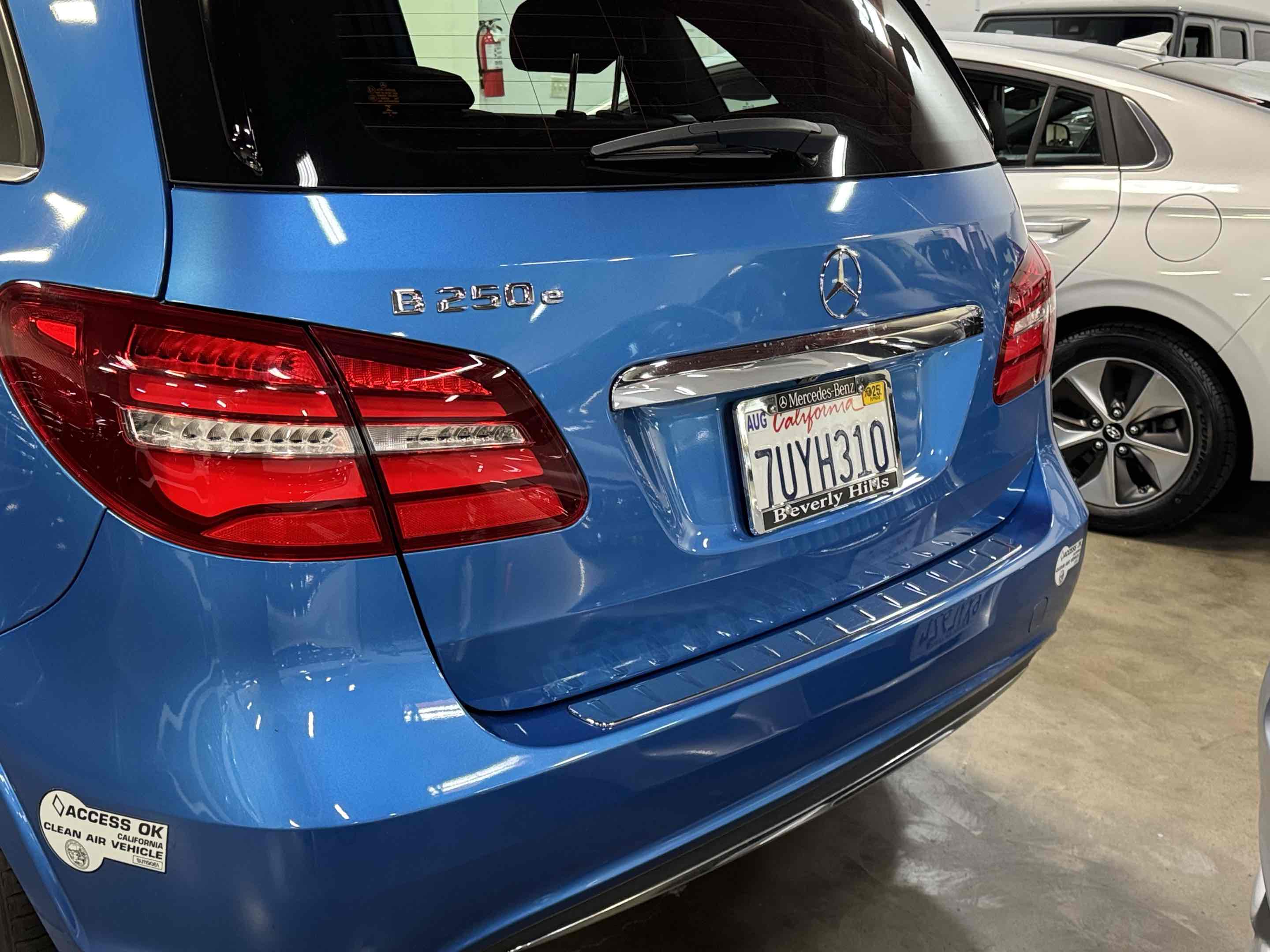 2016 Mercedes Benz B photo 47