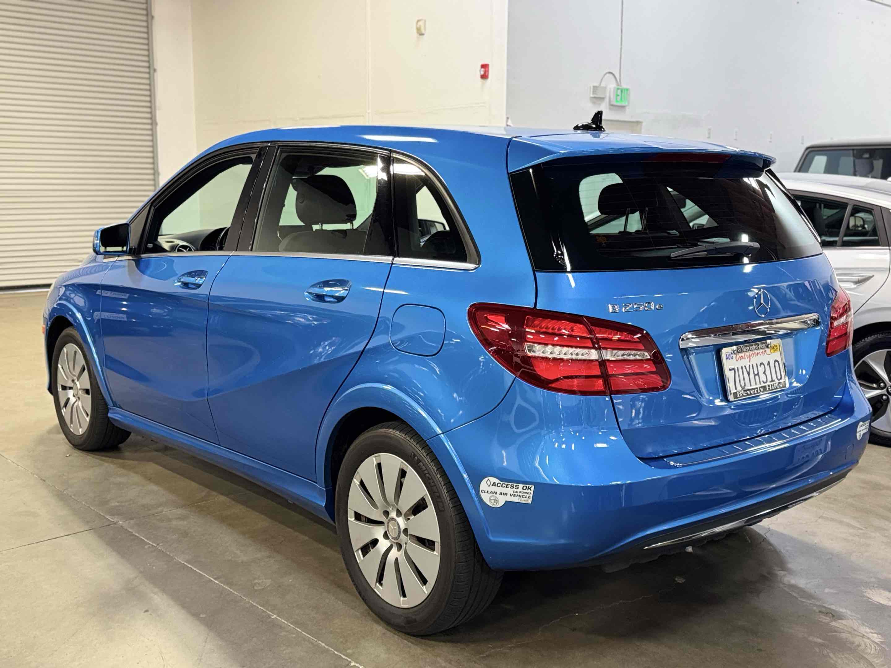 2016 Mercedes Benz B photo 4