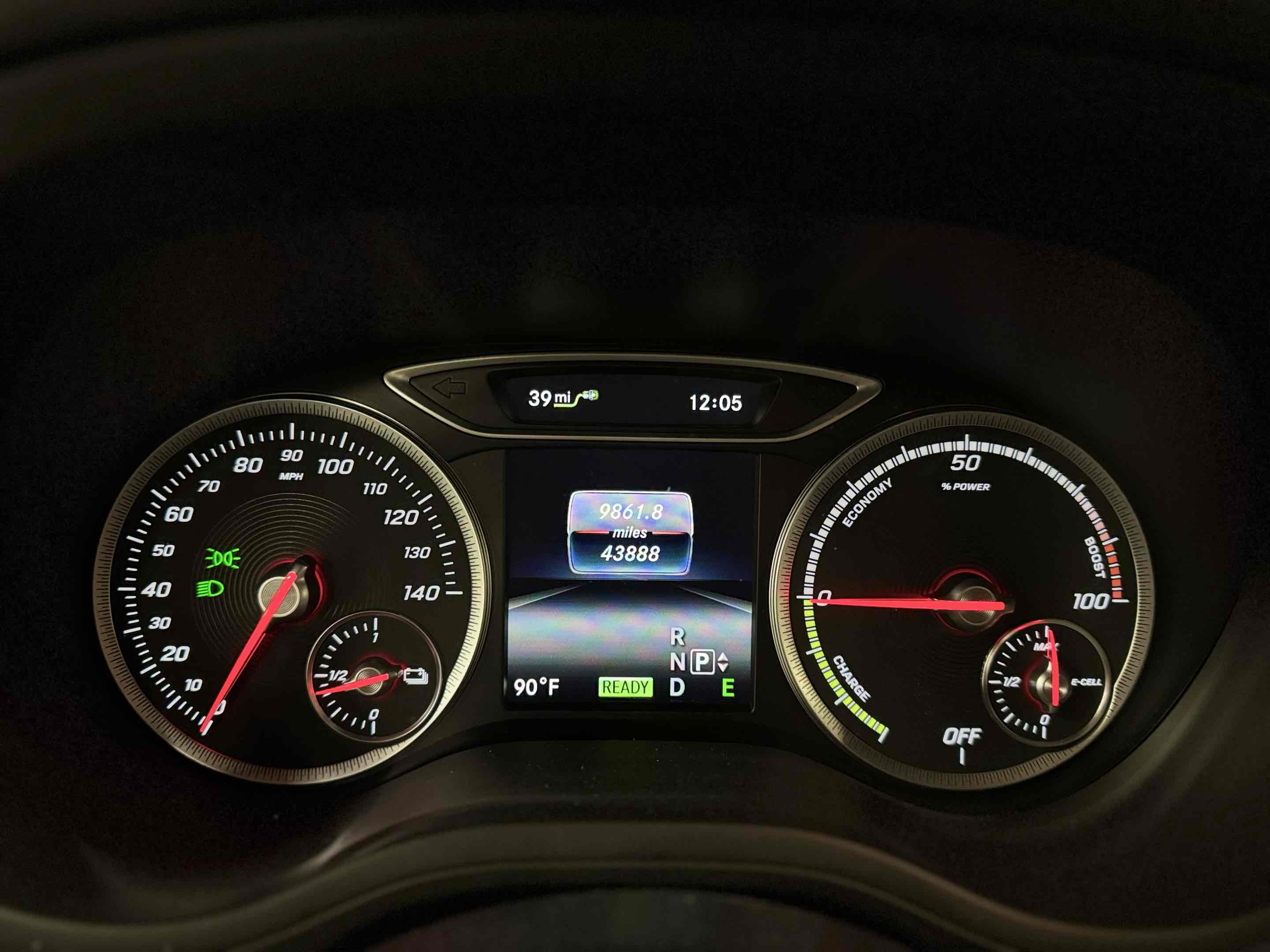2016 Mercedes Benz B photo 9