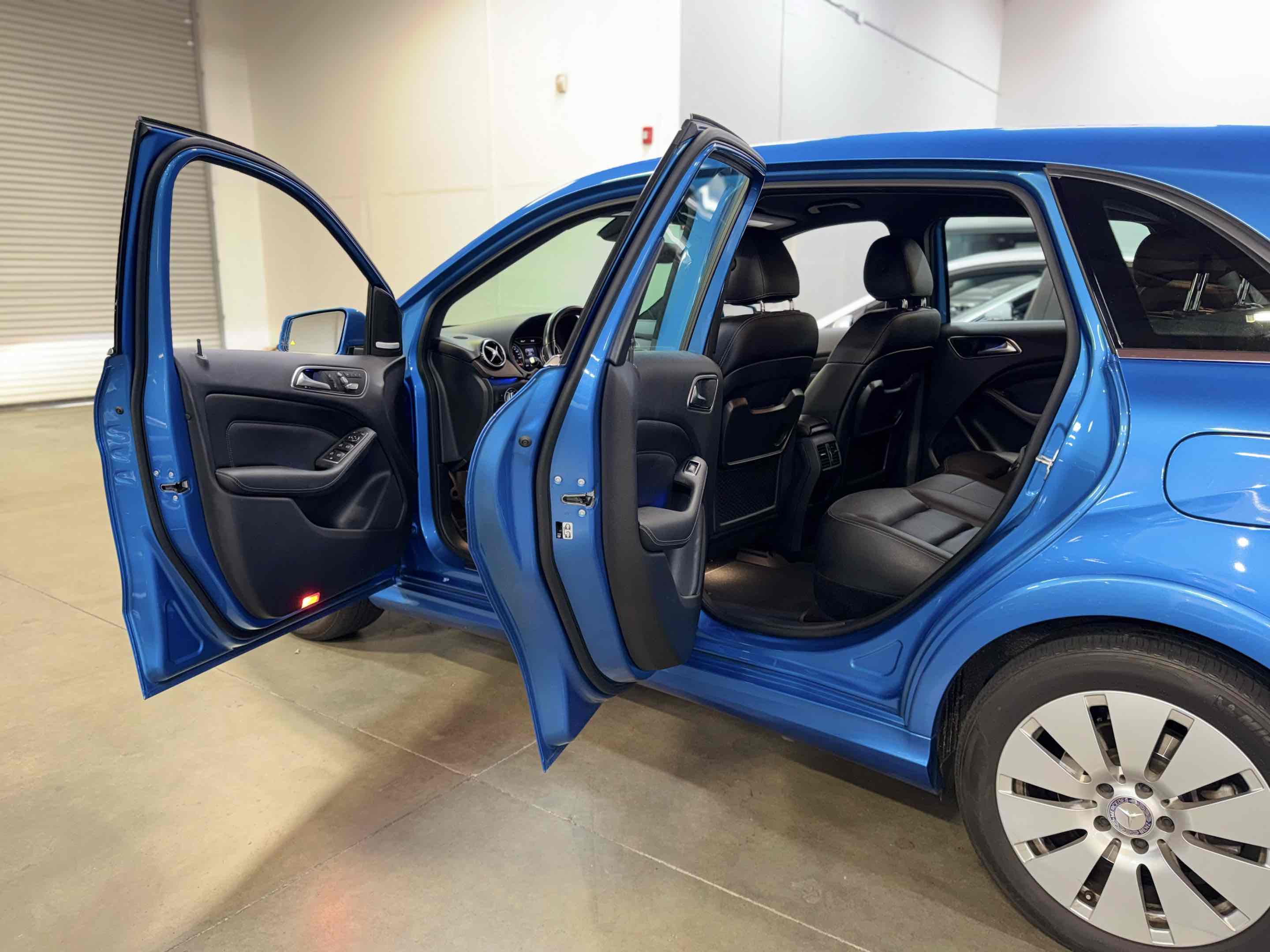 2016 Mercedes Benz B photo 49