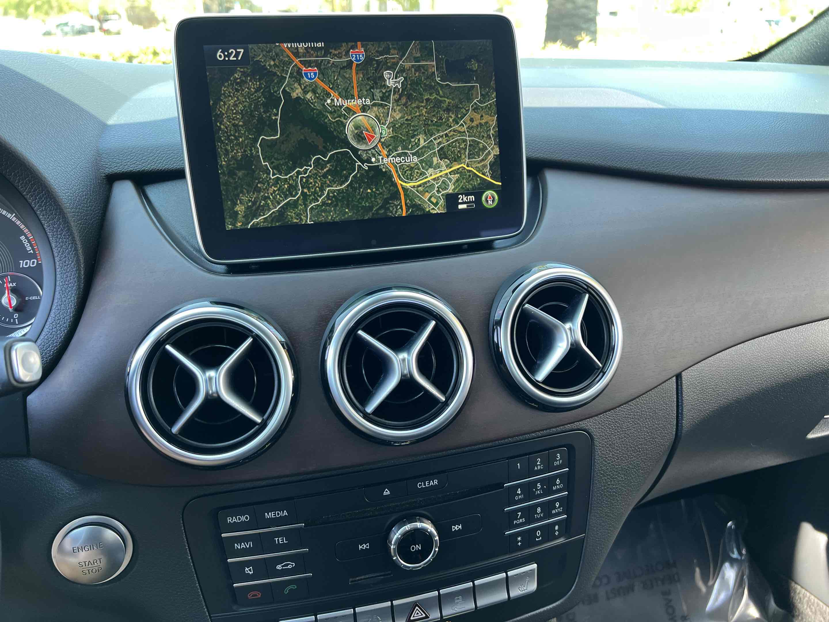 2016 Mercedes Benz B photo 32