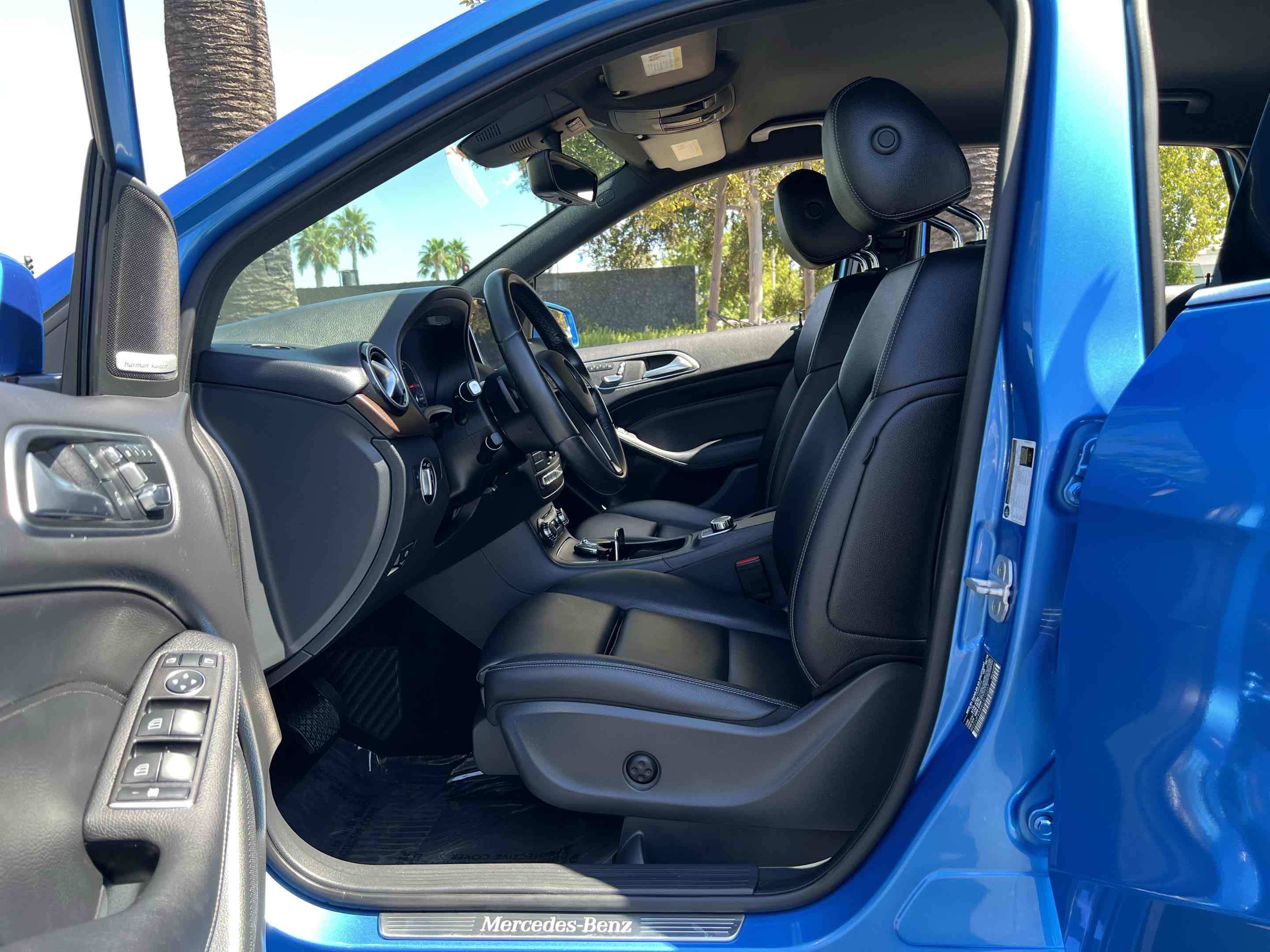 2016 Mercedes Benz B photo 45
