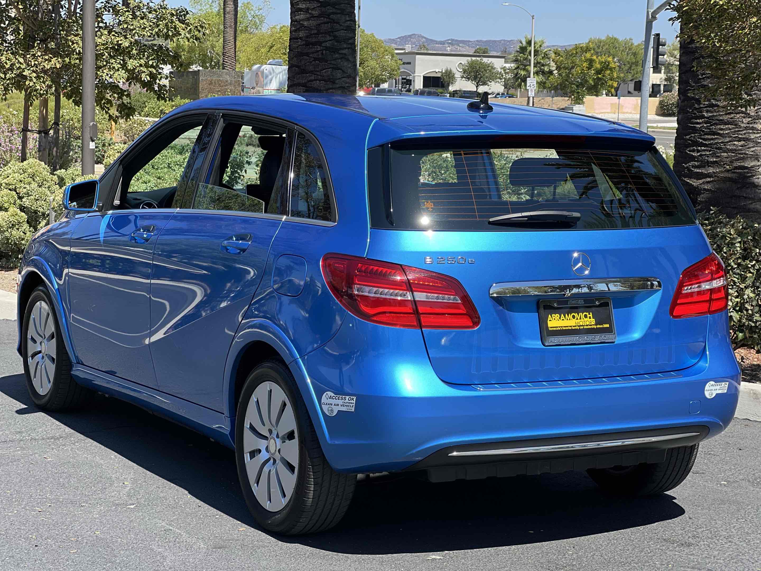 2016 Mercedes Benz B photo 24