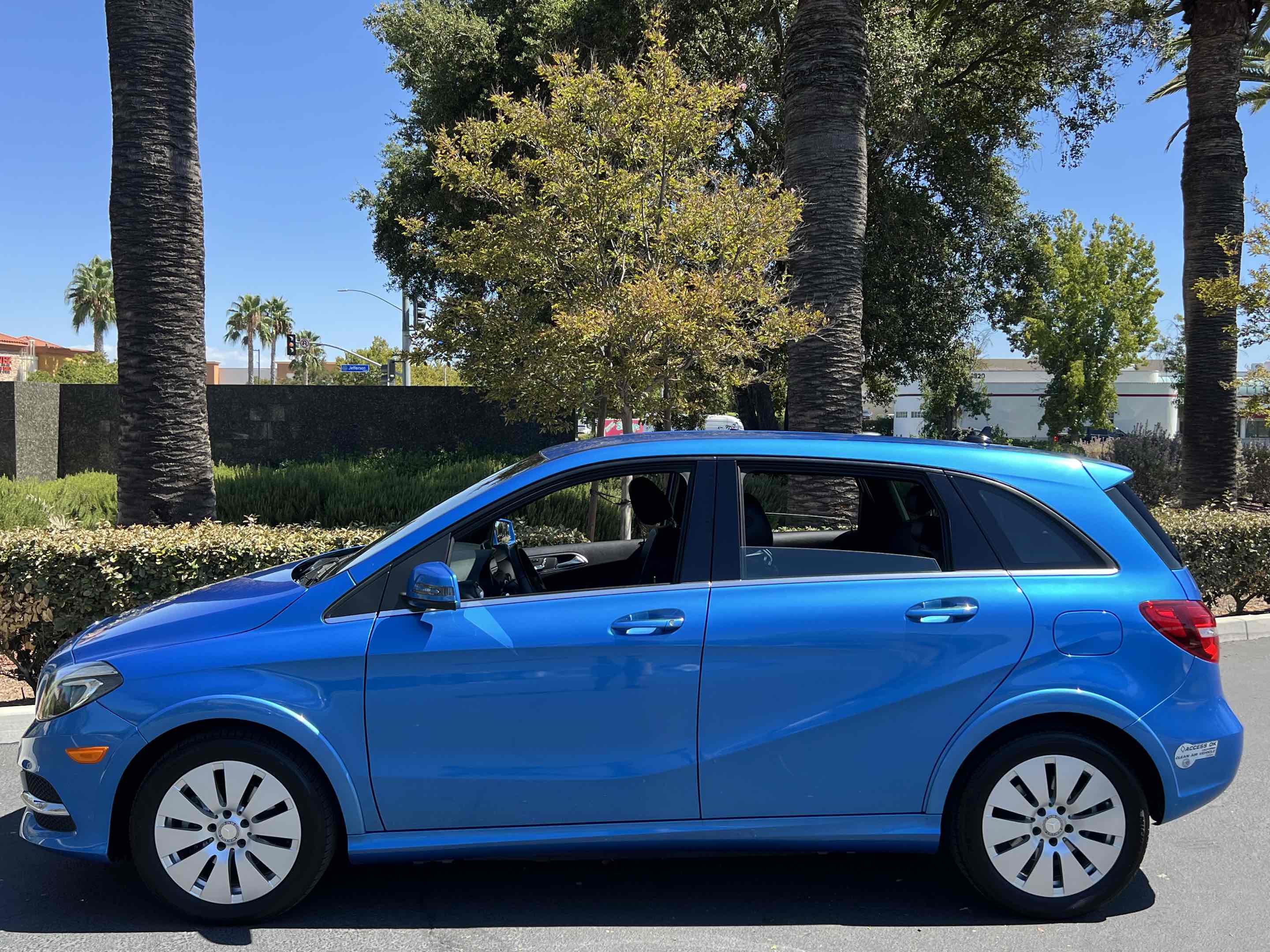 2016 Mercedes Benz B photo 20