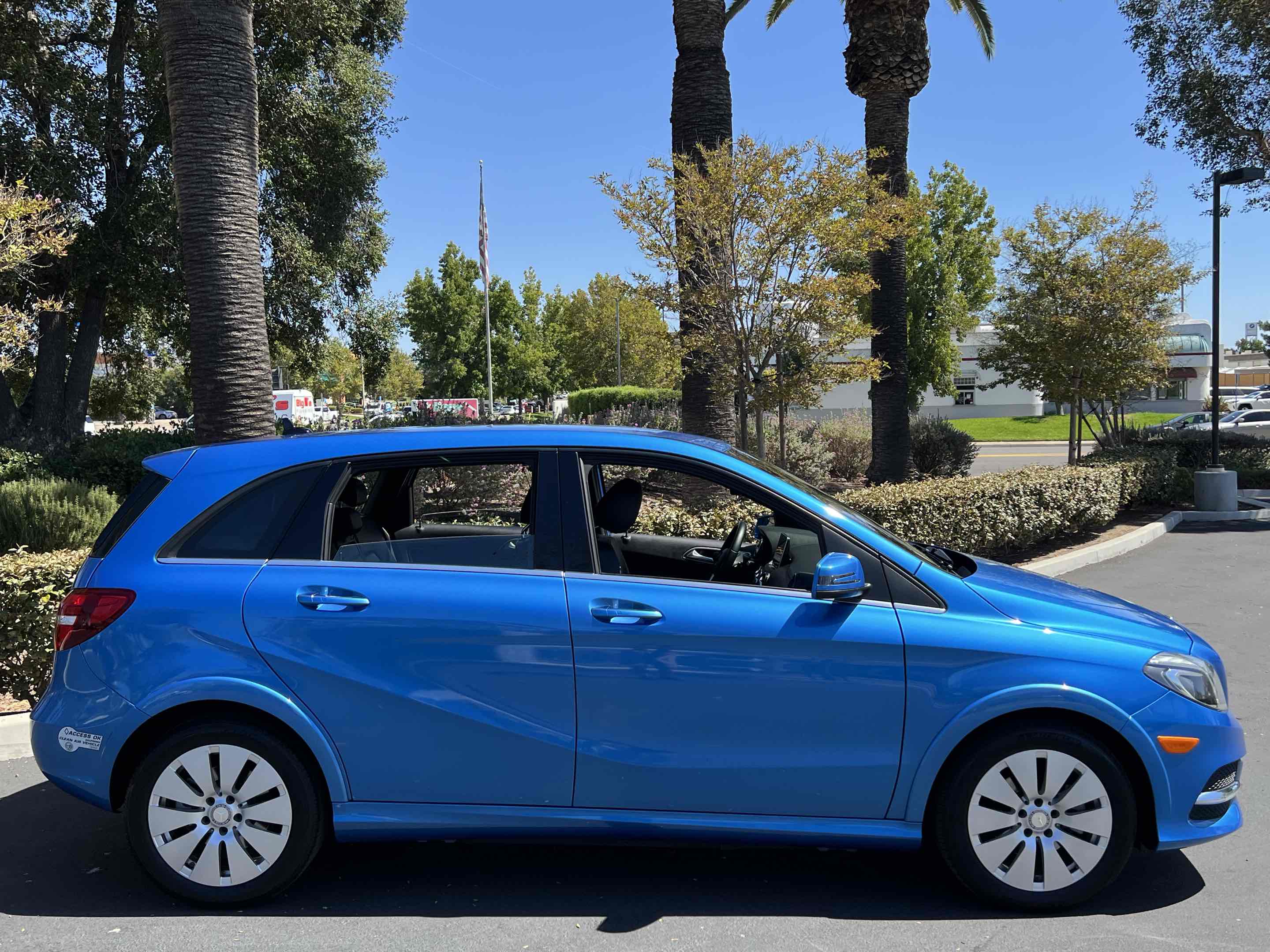 2016 Mercedes Benz B photo 19