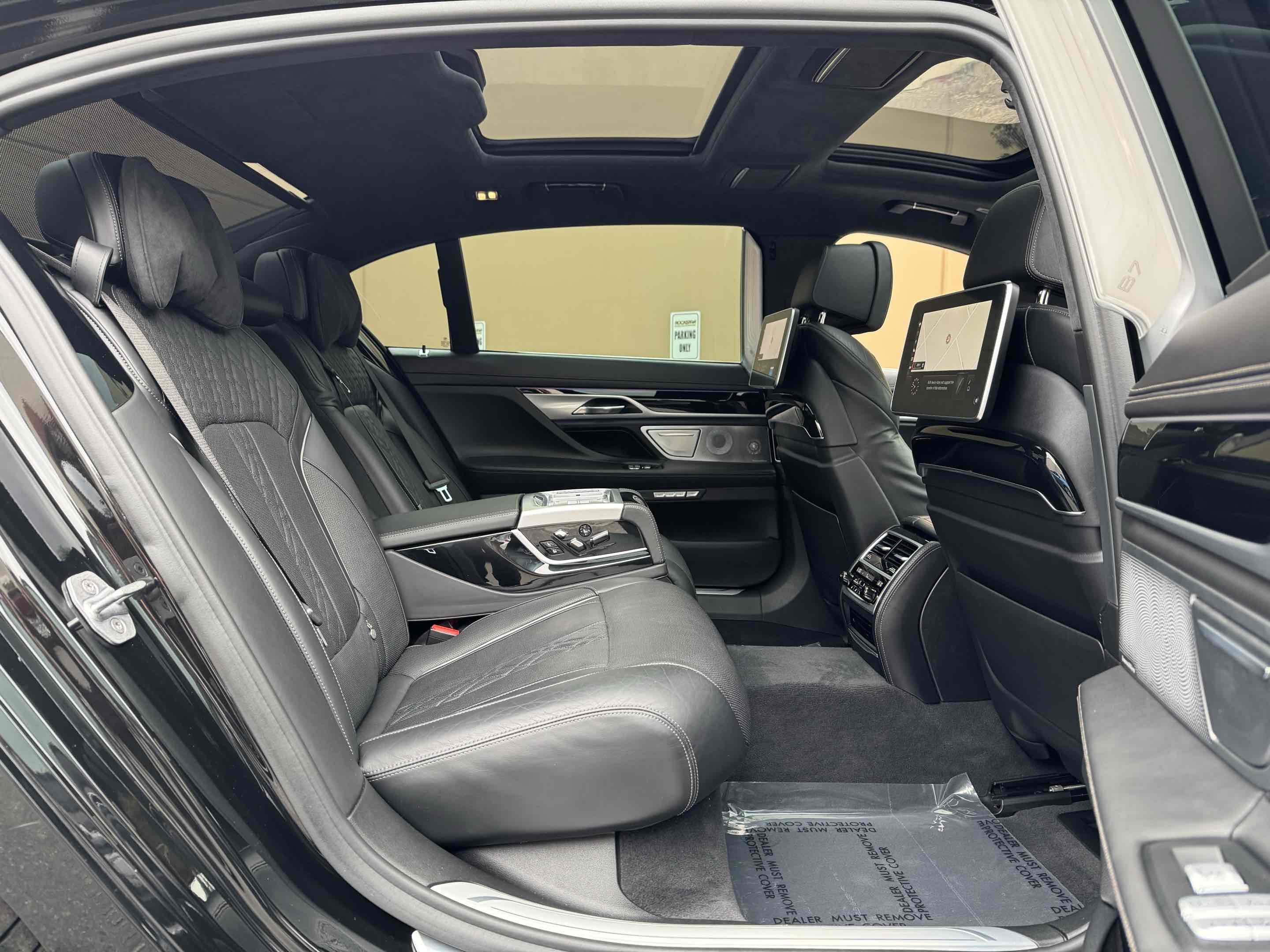 2018 Bmw B7 xDrive Sedan photo 32