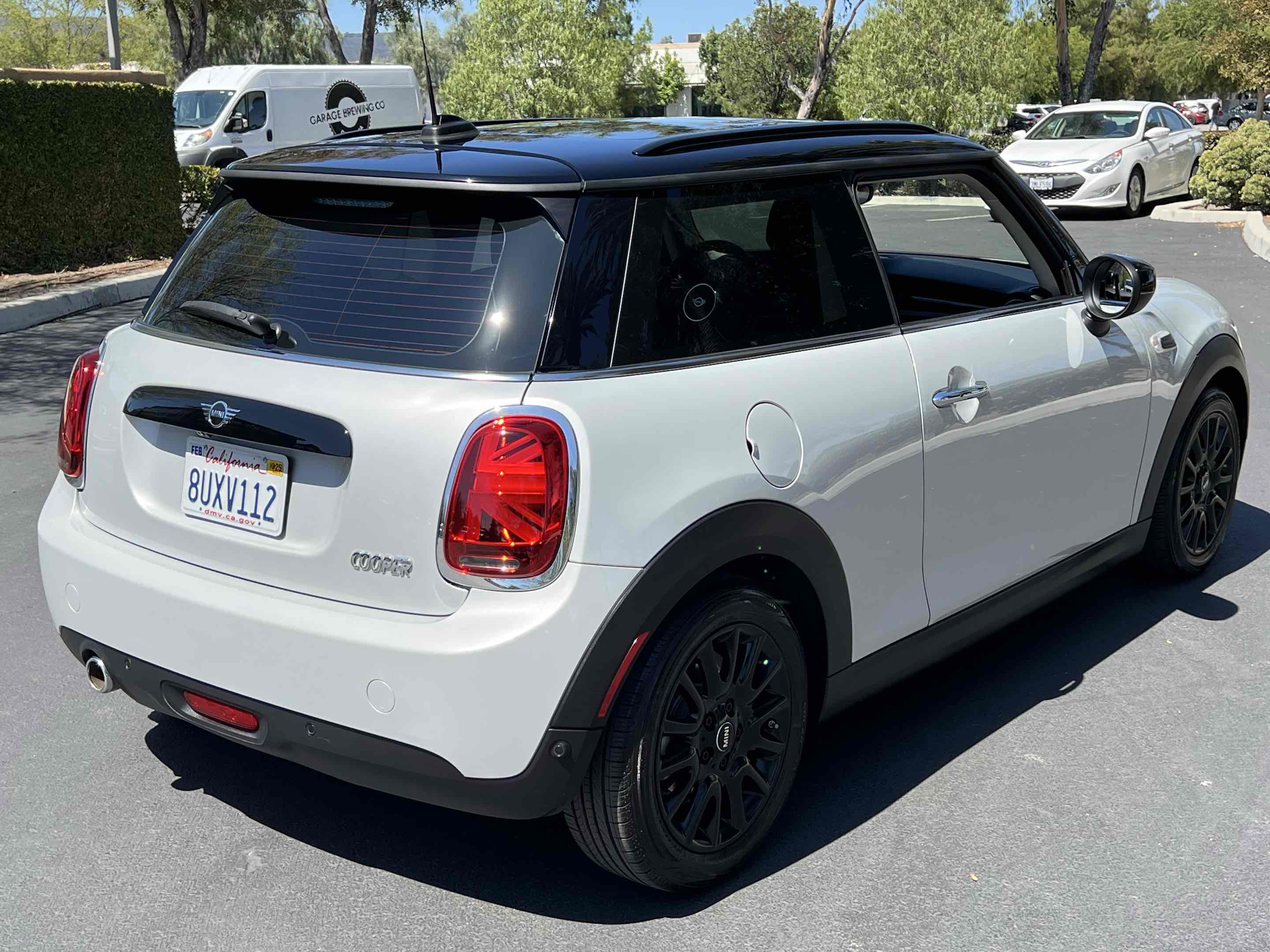 2021 Mini Cooper 2 Door Hardtop Signature photo 18