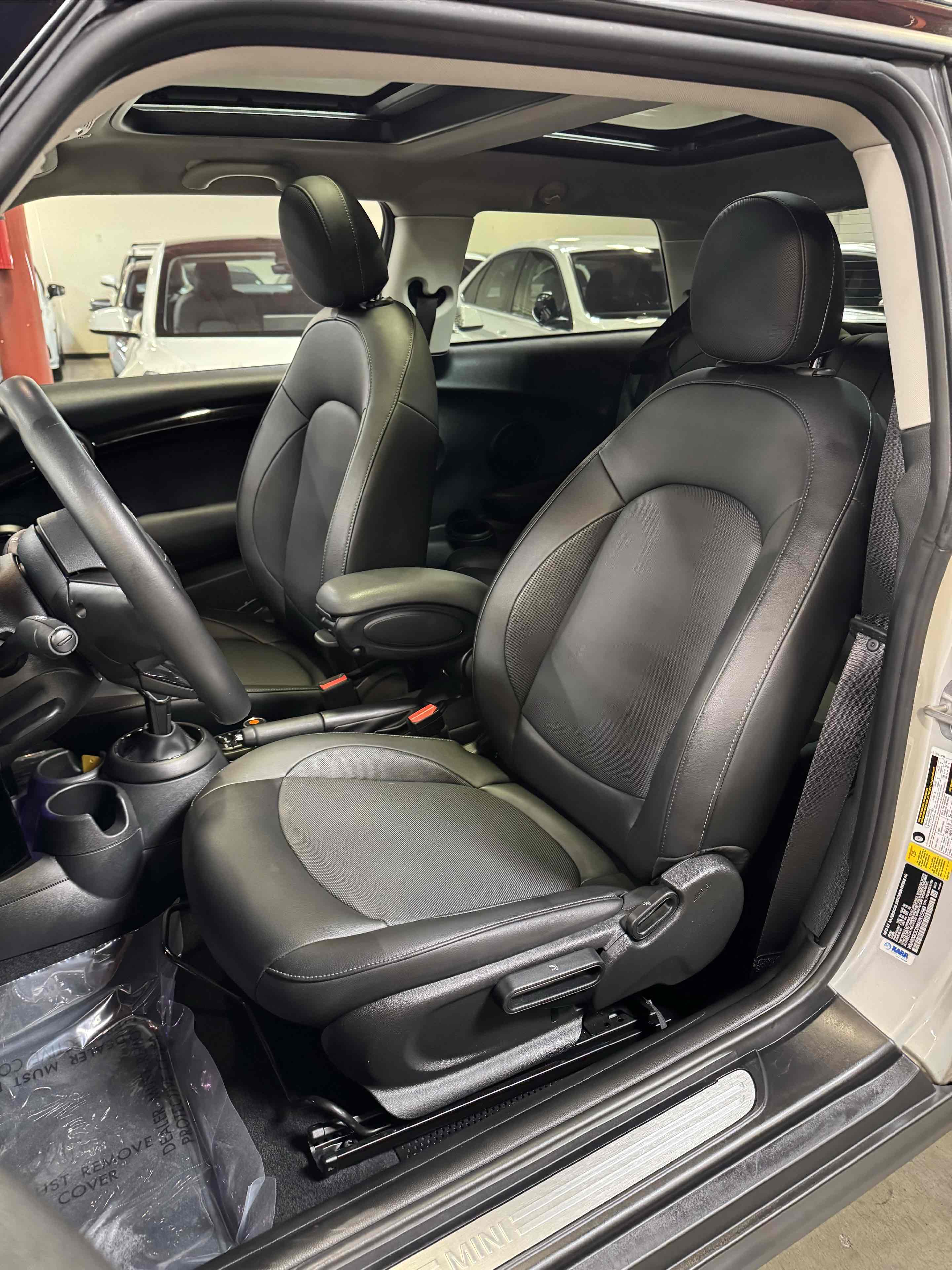 2021 Mini Cooper 2 Door Hardtop Signature photo 59